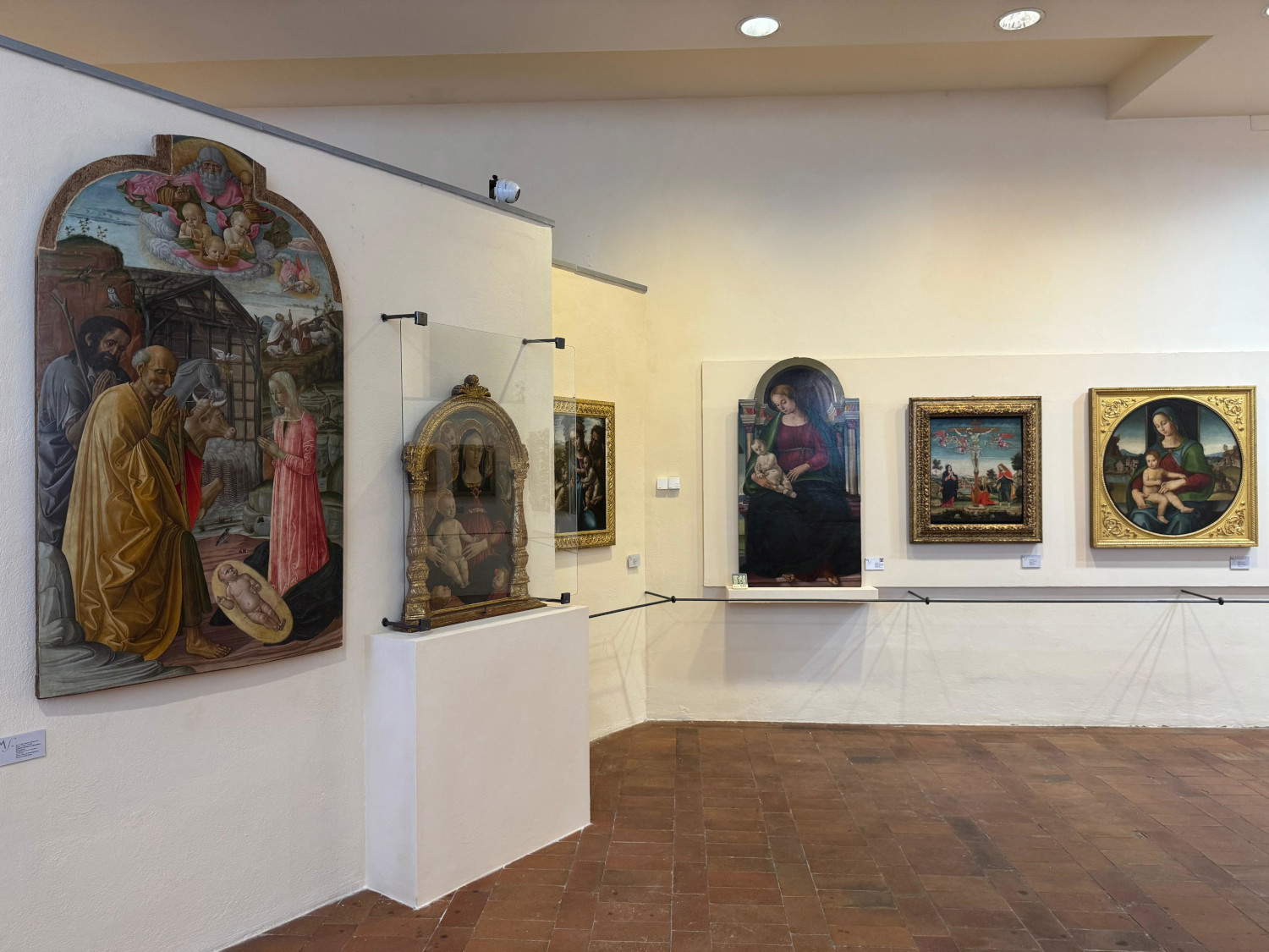 L'opera allestita nella sala del museo