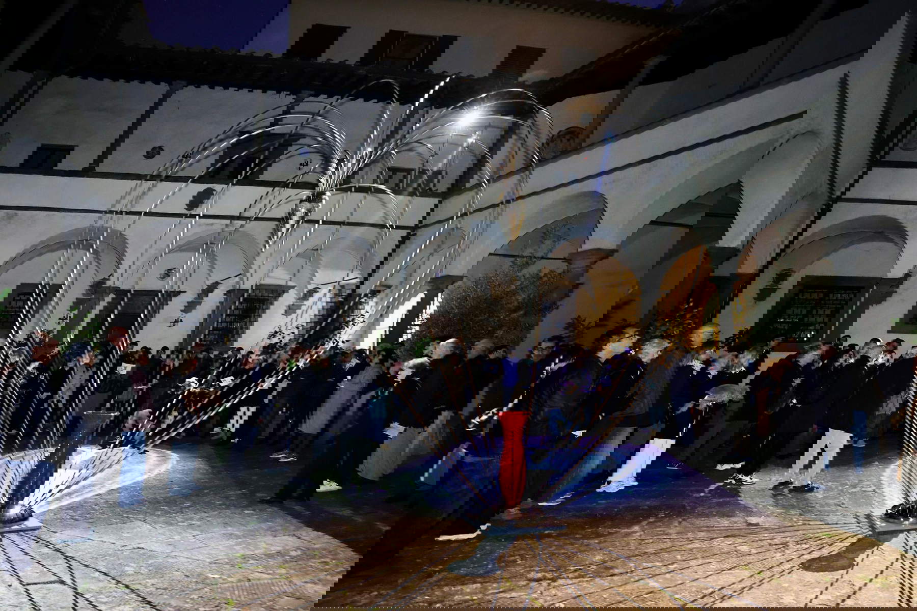 Marco Bagnoli, The Inverted Tree (Of Innate Light) in the Cloister of the Museum of the Collegiate Church of St. Andrew