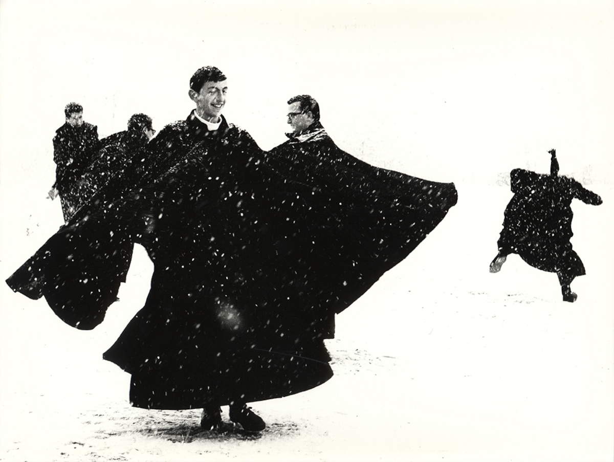 Mario Giacomelli, Io non ho mani che mi accarezzino il volto (1961 - 1963) &copy; Archivio Mario Giacomelli