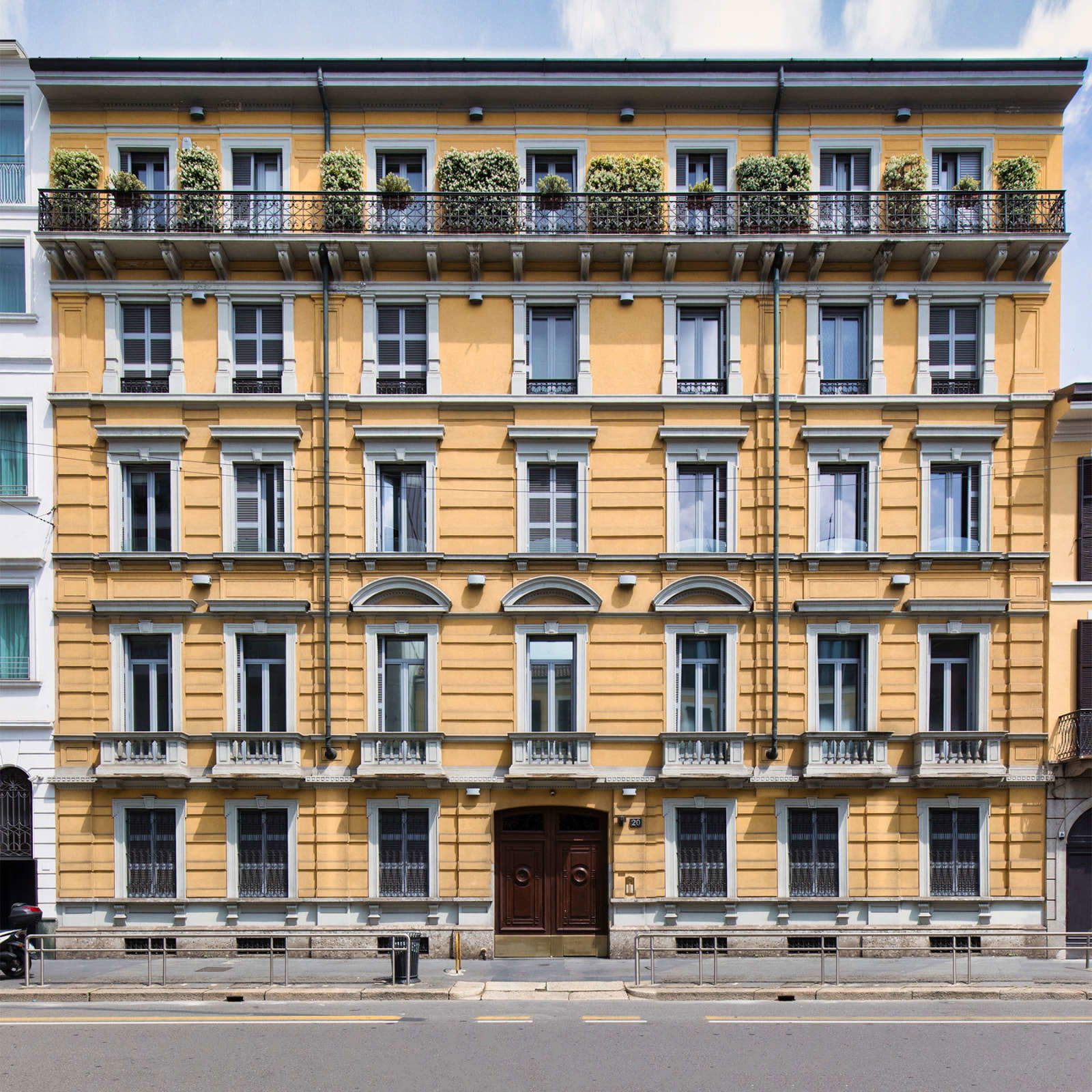 Mazzoleni Gallery on Senato Street in Milan. Photo: Studio Abbruzzese