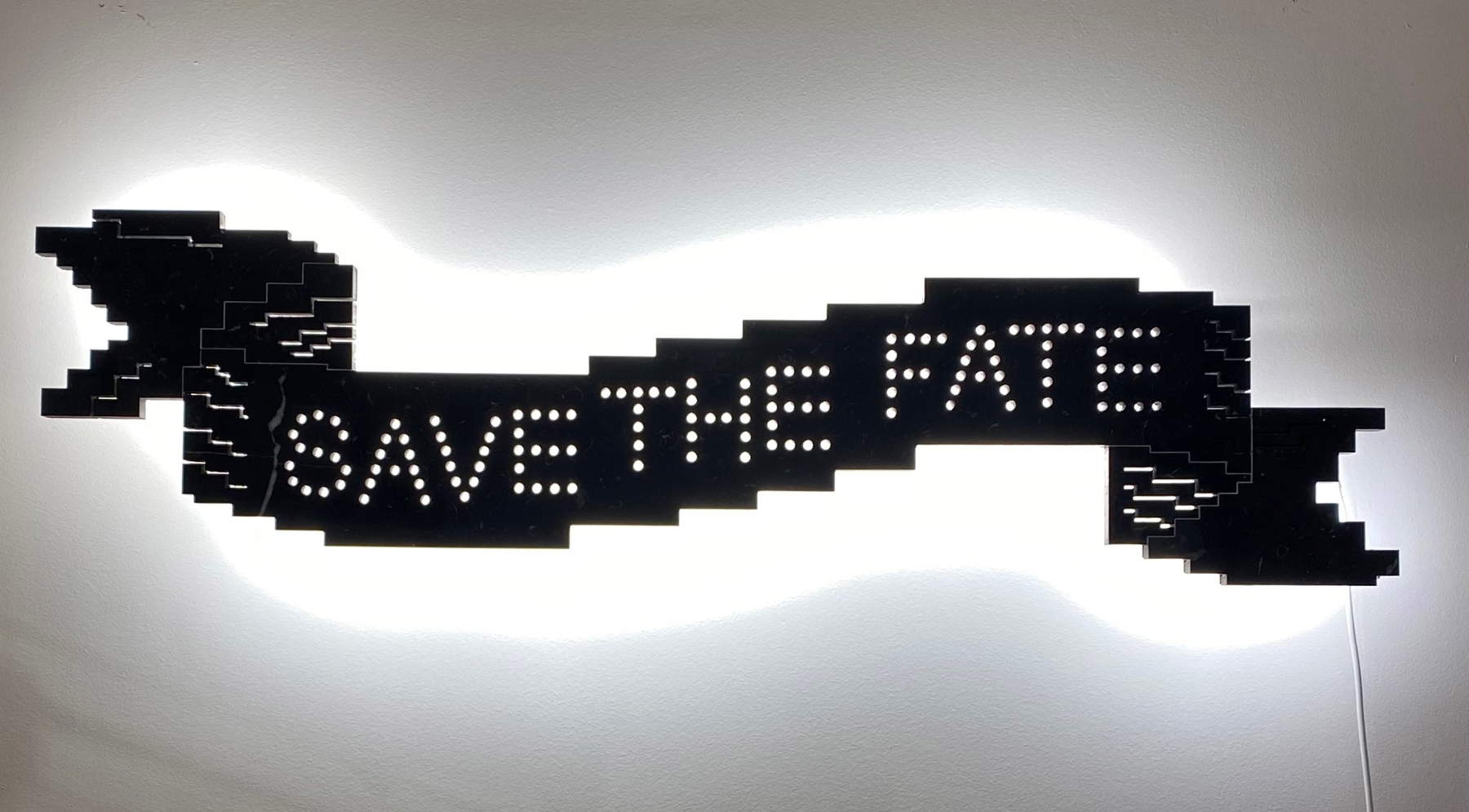 Michele Chiossi, Save the Fate Tattoo (2021; marmo nero Marquina, acciaio led)