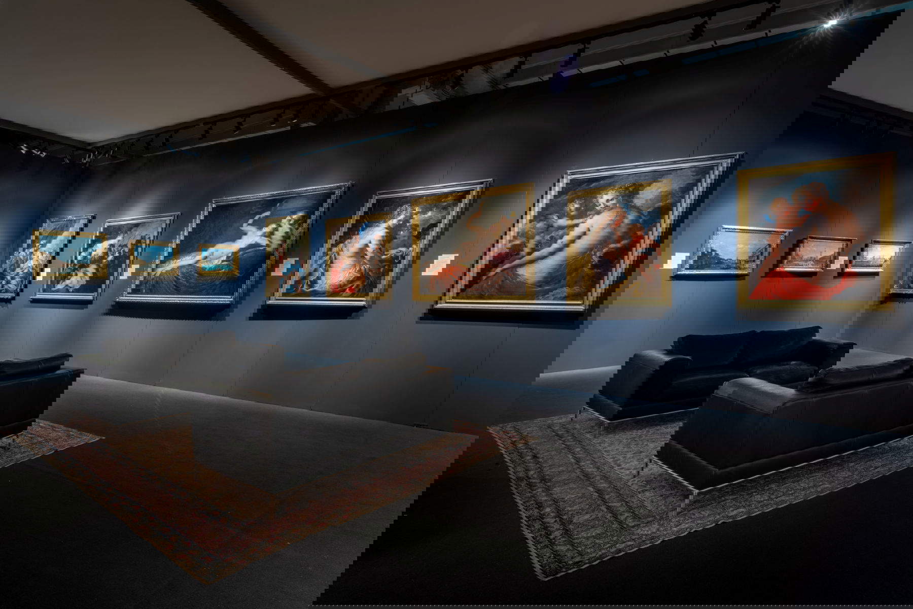 Der Raum von Milani Antiquities