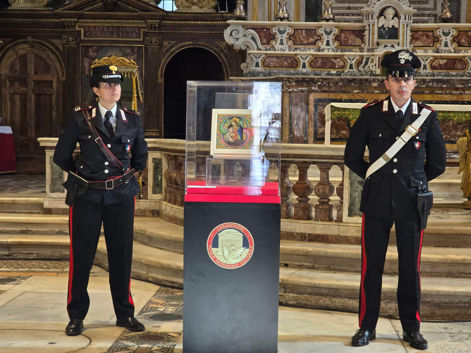 Die Miniatur aus dem 15. Jahrhundert ist in die Aracoeli zurückgekehrt. Foto: © Facebook/Carabinieri