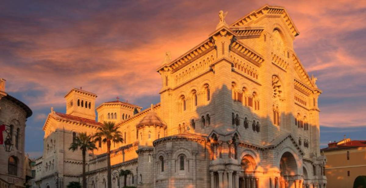 Discovering Monaco-Ville: history, palaces and views of the Mediterranean