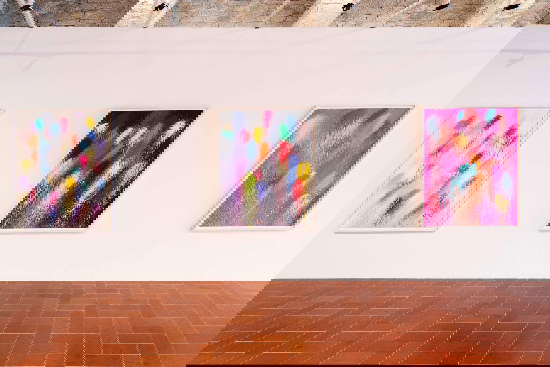 Allestimenti della mostra Ian Davenport. Holding Our Centre