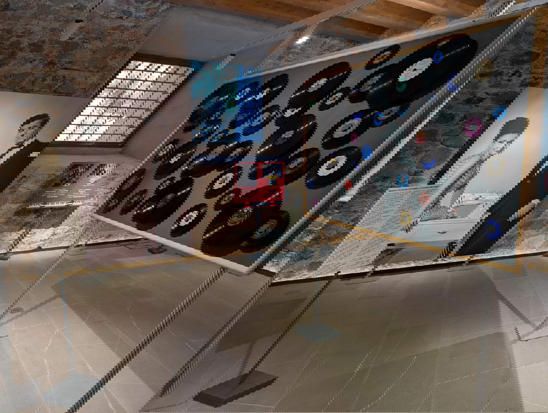 Exposition LELIOSWING - La musique et le style de Lelio Luttazzi, vue de l'installation