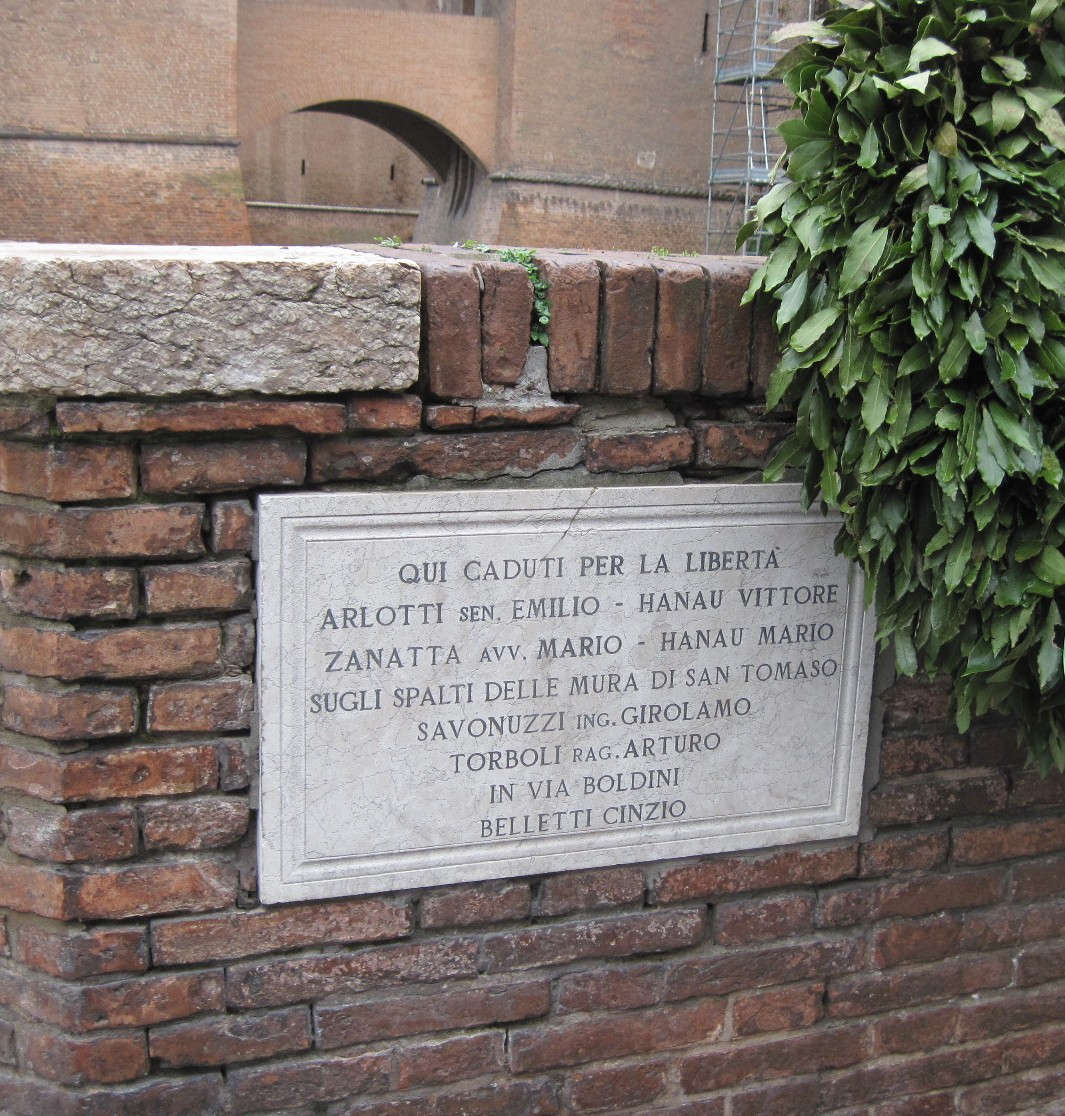 Le mur du château d'Estense