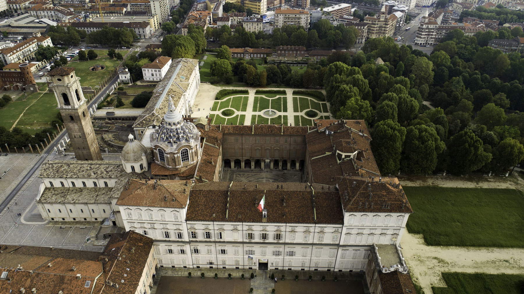 Turín, Museos Reales y Compagnia di San Paolo firman un protocolo para la puesta en valor de los Jardines Reales