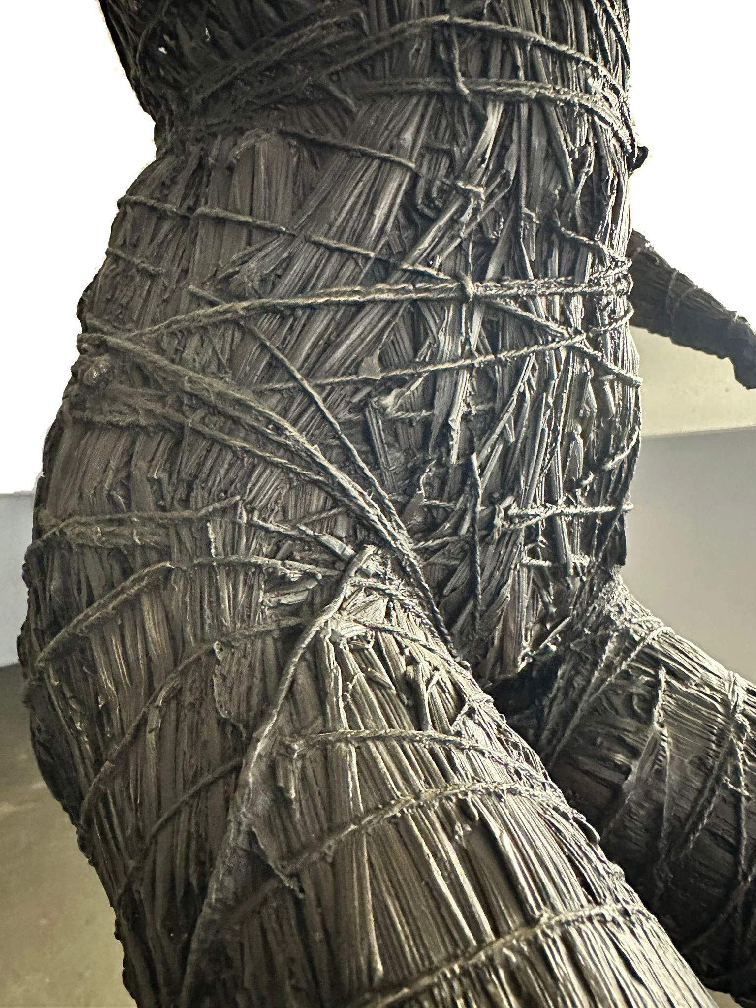 Namsal Siedlecki, Scultura in paglia e bronzo