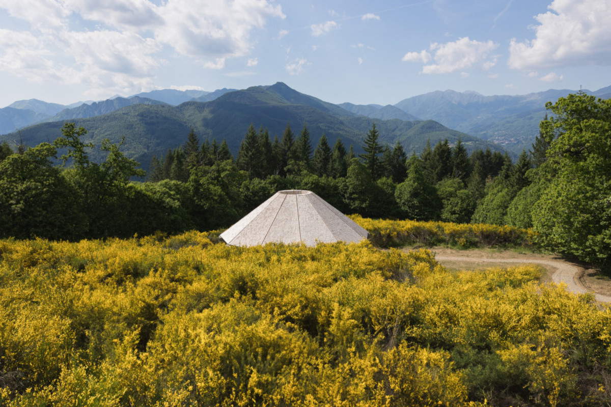 Michele De Lucchi e Mariangela Gualtieri, Nella terra il cielo, 2025 OCA Oasy Contemporary Art &copy;Mattia Marasco