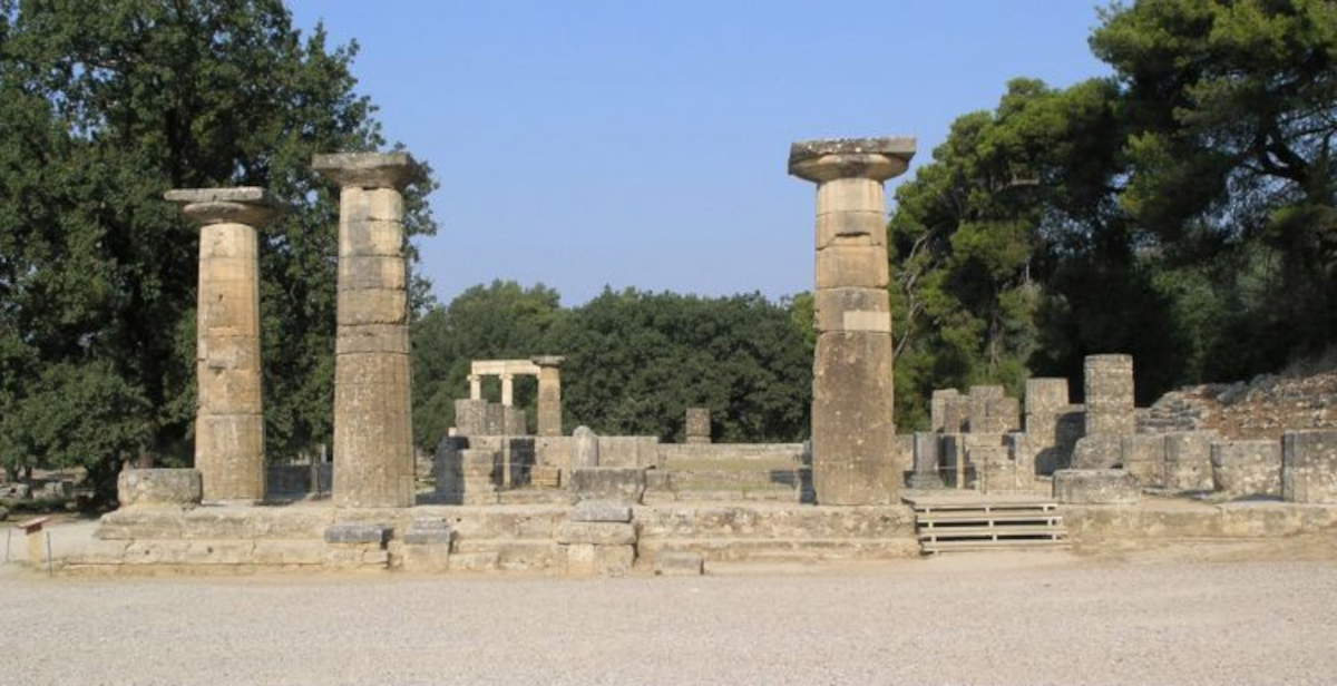 Encendido de la llama olímpica ante el Templo de Hera: viajará a Milán Cortina 2026