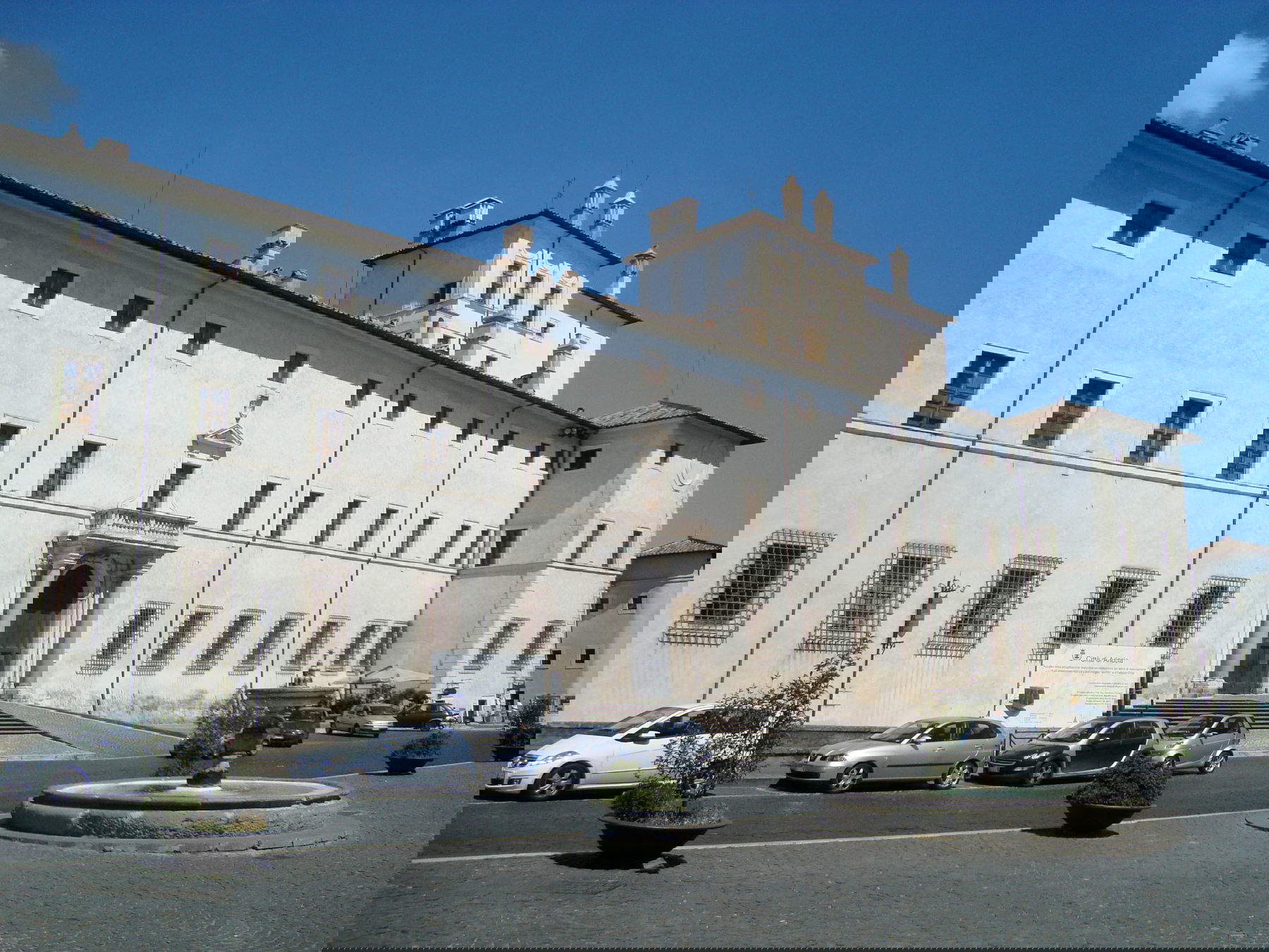 Chigi Palace in Ariccia. Photo: LPLT / Wikimedia Commons.