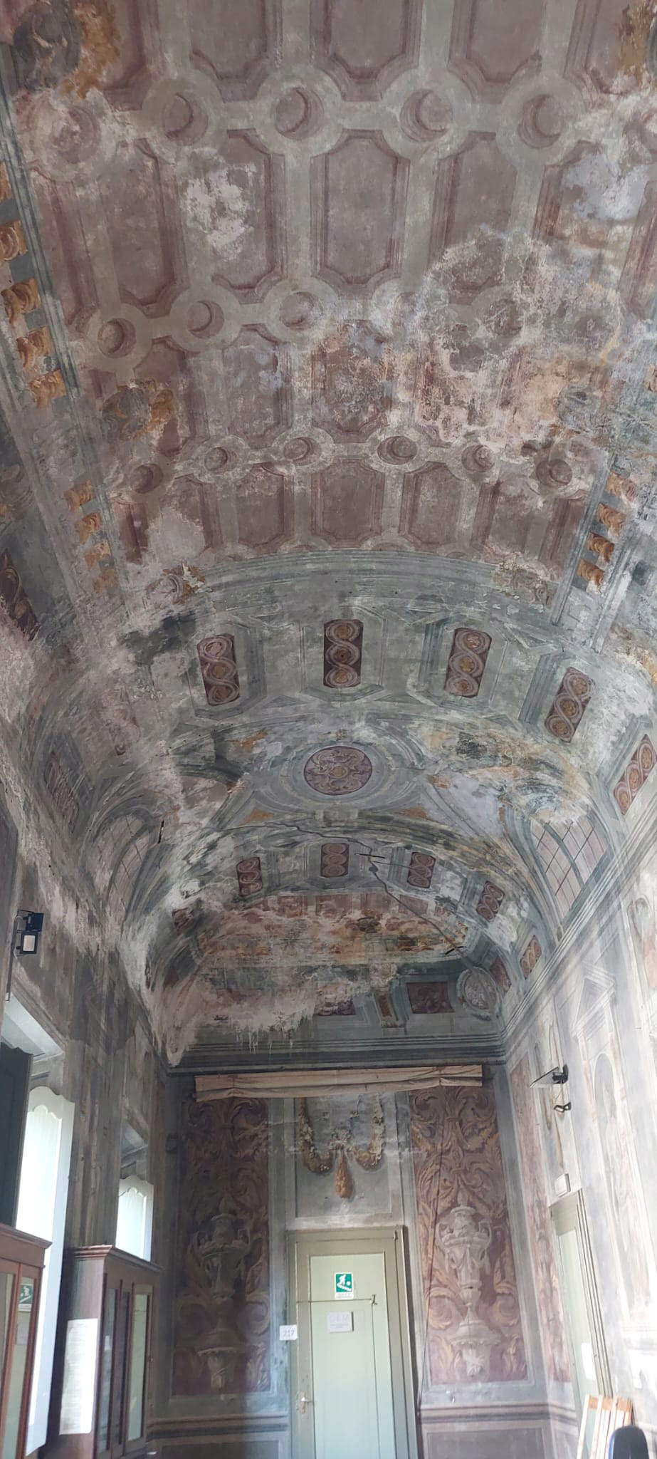 The state of the frescoes in the Olevano Palace