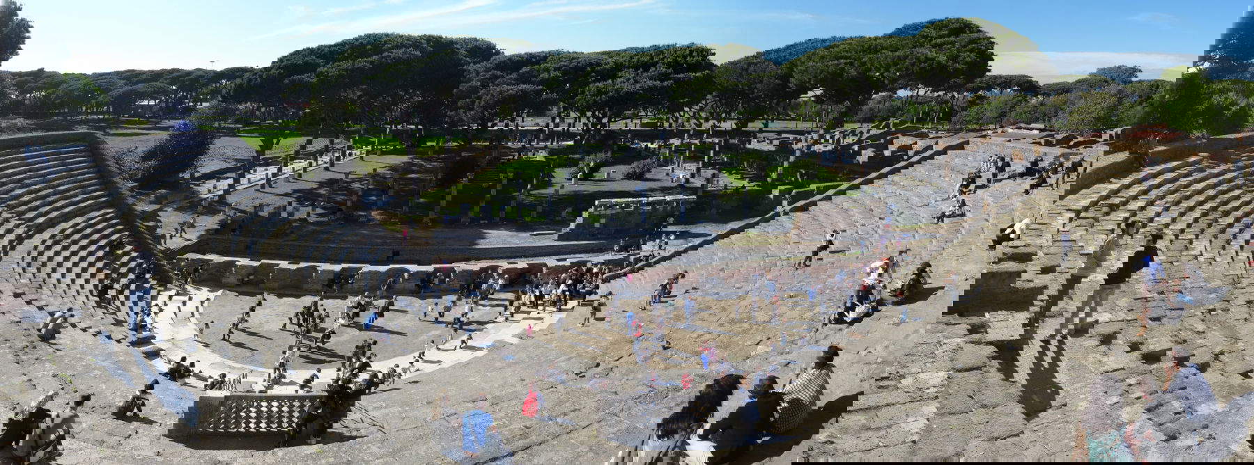 Panoramica Teatro di Ostia. Foto: Livioandronico2013