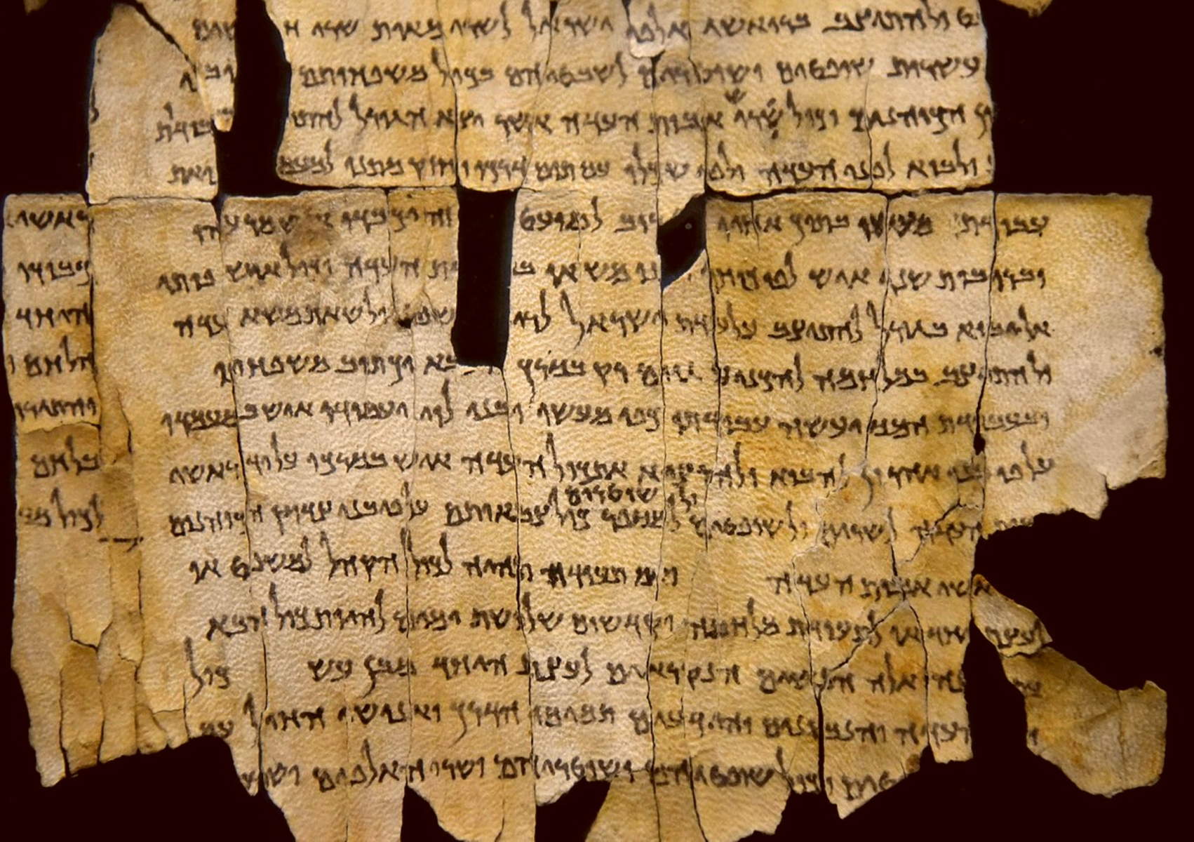 Artificial intelligence rewrites the chronology of the Dead Sea Scrolls:  they are older than expected