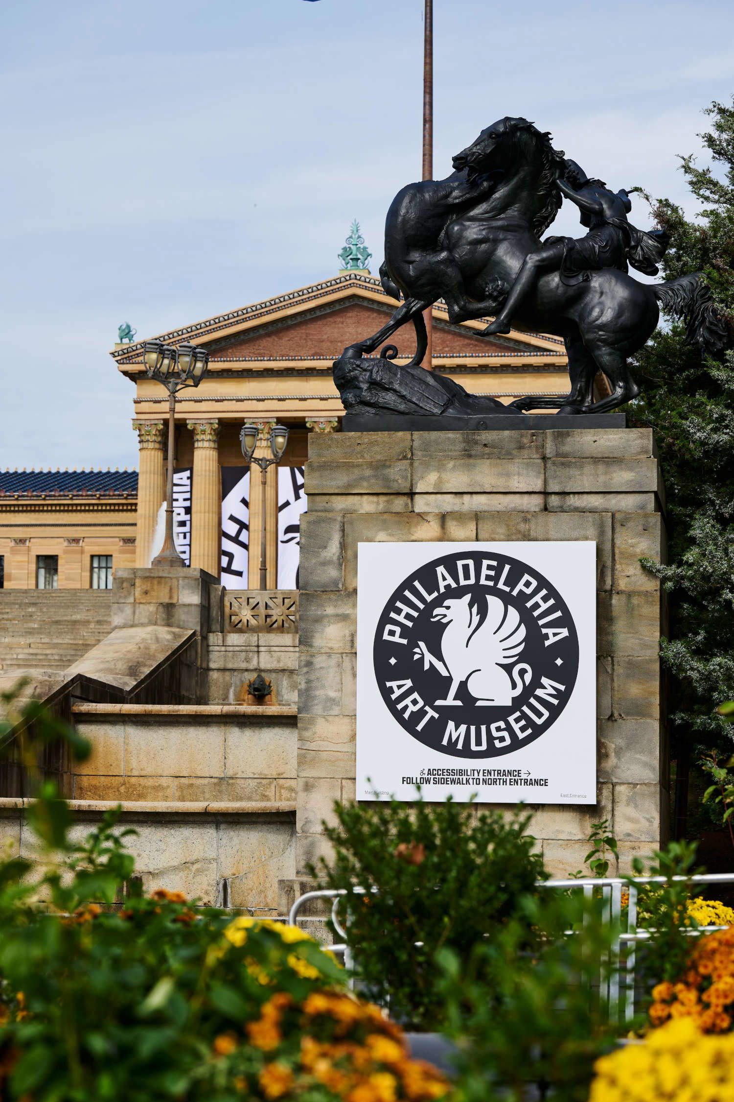 La nuova identit&agrave; visiva del Philadelphia Art Museum. Foto: Rob Cusick / Philadelphia Art Museum