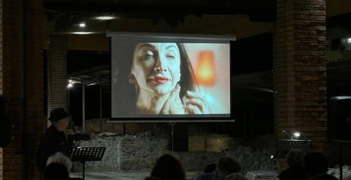 Contemporary poetry in Lombard museums with 