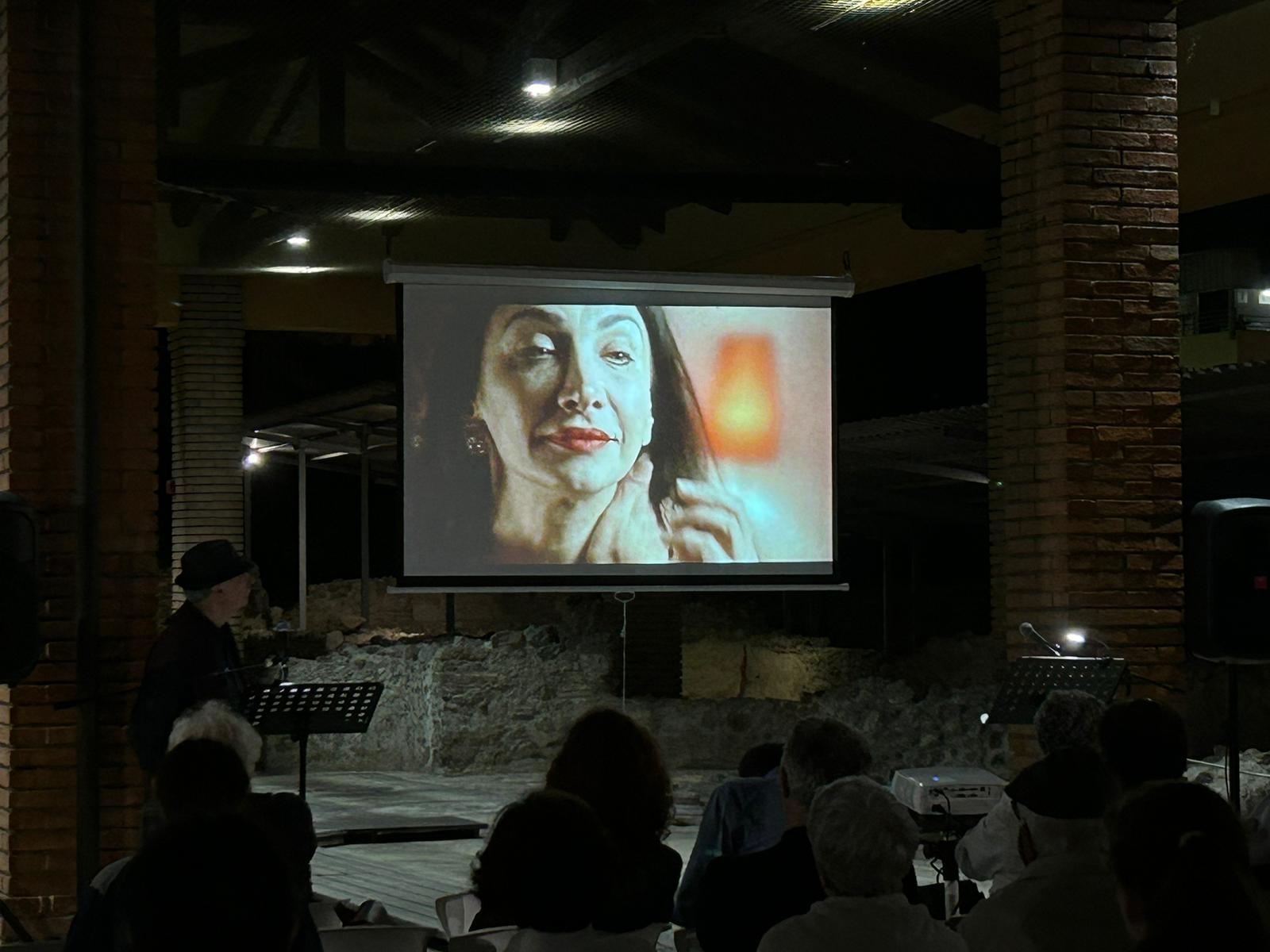 La poesia contemporanea torna nei musei lombardi con il festival &ldquo;Intrecci&rdquo;