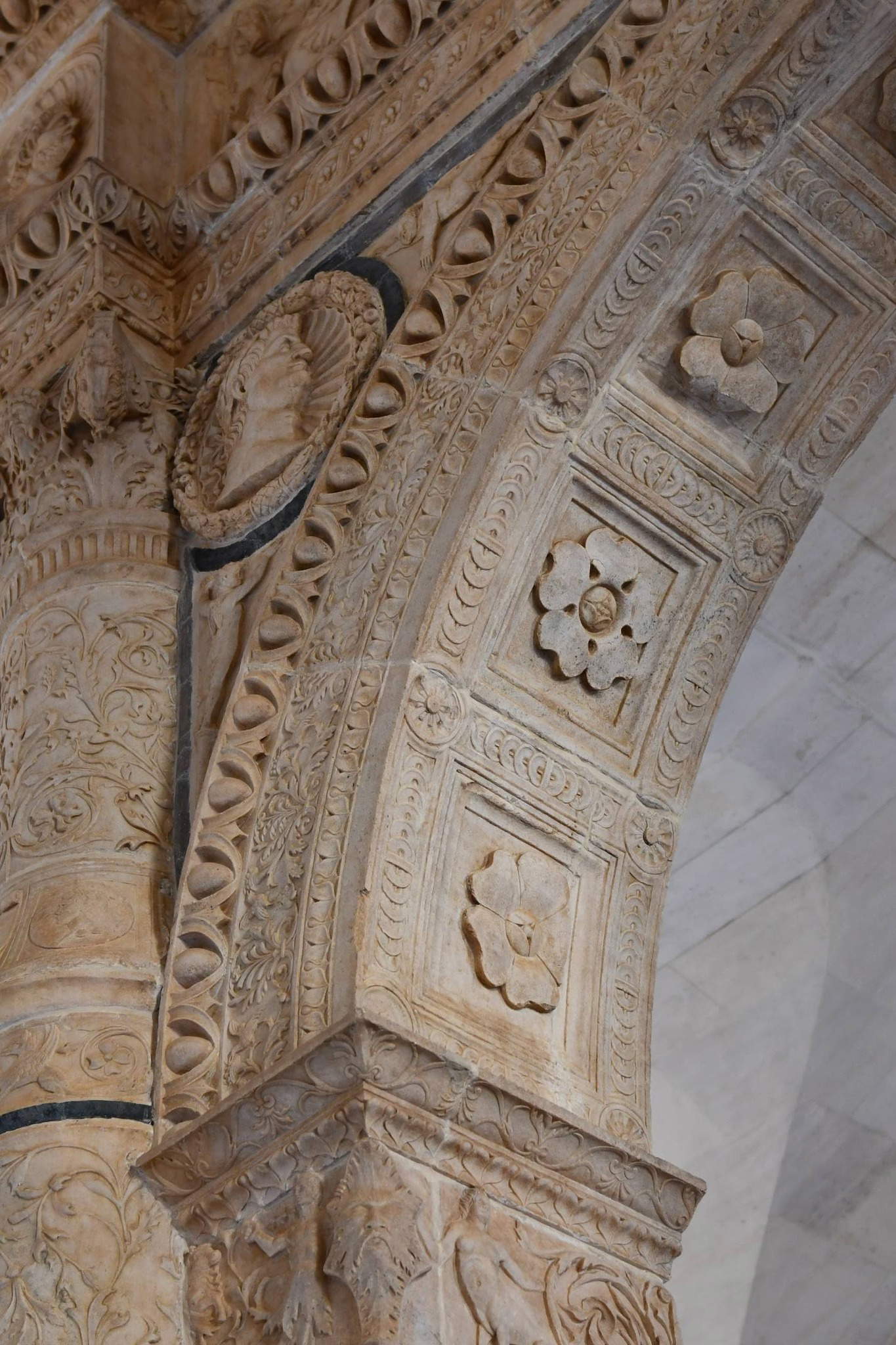 Le portail restauré du palais Stanga. Photo : Louvre / Nicolas Bousser