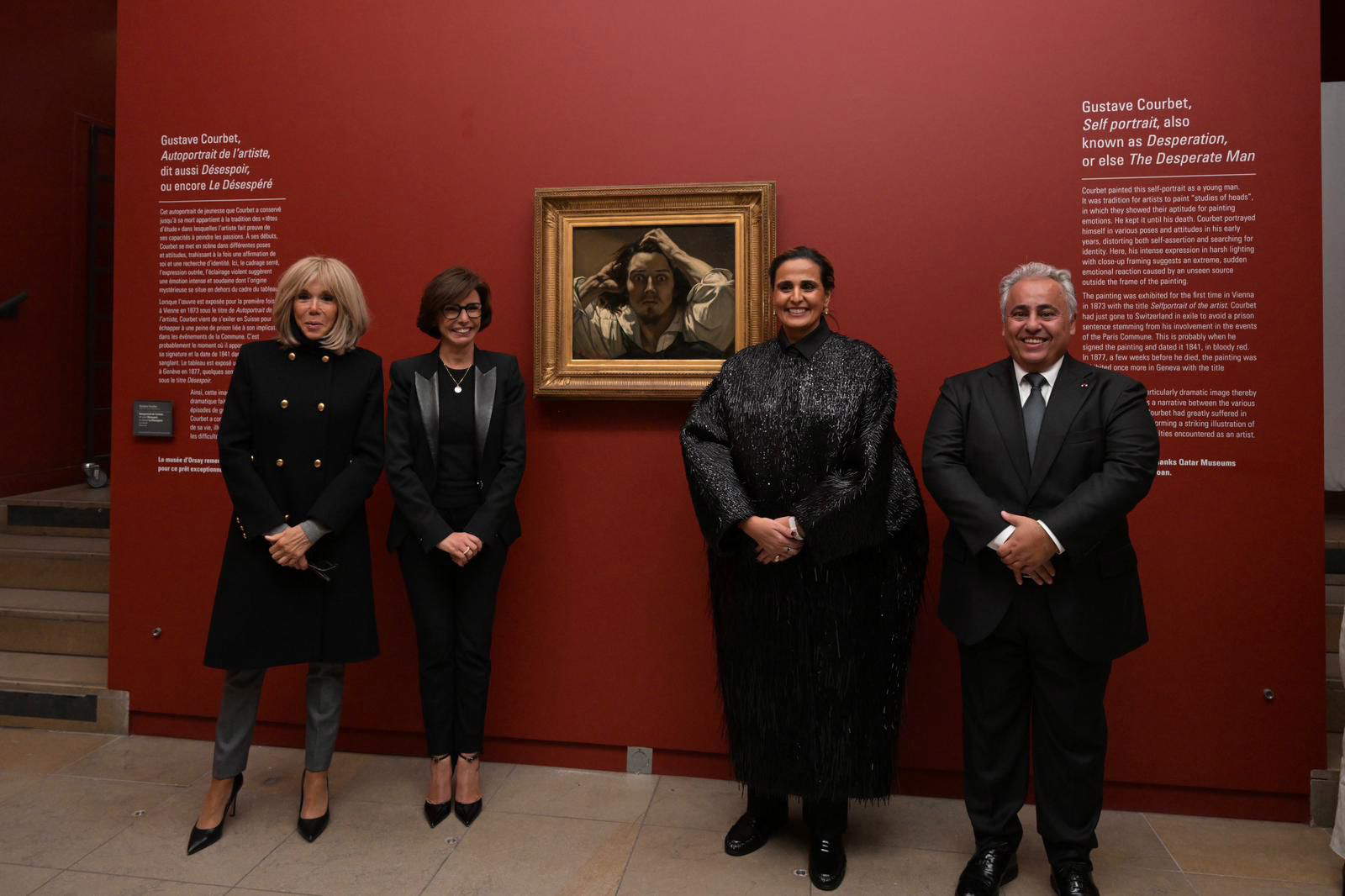 Presentación de la obra en el Museo de Orsay. De izquierda a derecha: Brigitte Macron, Rachida Dati, Sheikha Al Mayassa y el embajador Sheikh Ali bin Jassim Al-Thani.