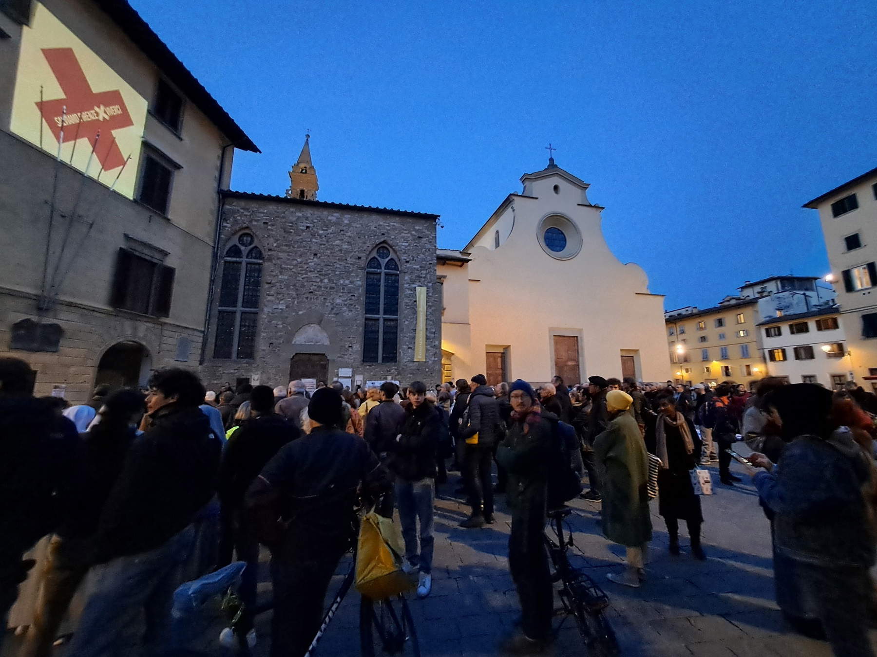 Il presidio dello scorso 20 marzo davanti a Santo Spirito. Foto: Salvi-amo Firenze