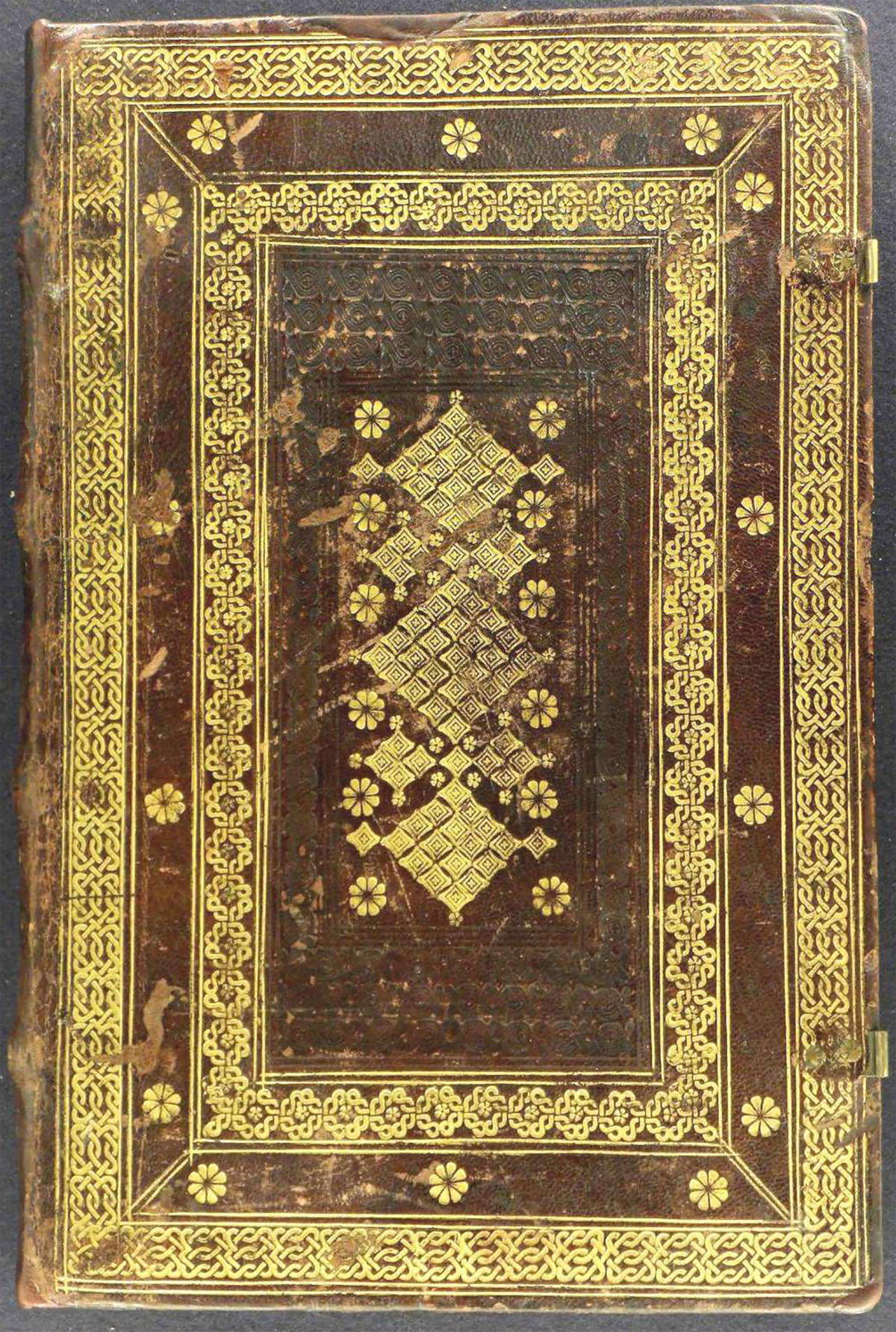 Priscianus, Opus Grammaticale, ms. sec. XIV-XV, 316x200x28 mm, MS Pal. 8 Priscianus, Opus Grammaticale, ms. sec. XIV-XV, 316x200x28 mm, MS Pal. 8