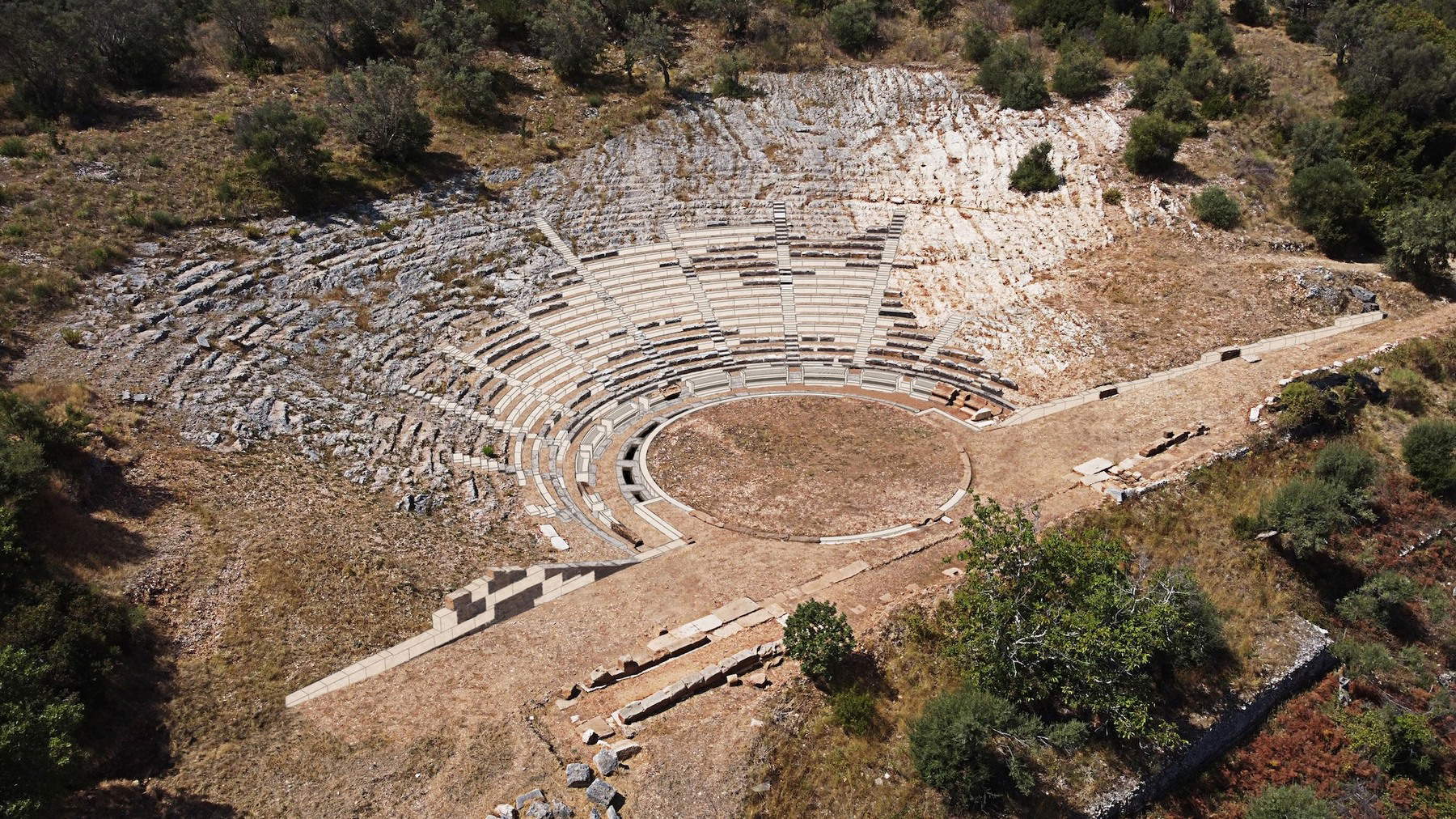 La proposition de restauration du théâtre par l'architecte N. Hatzidakis