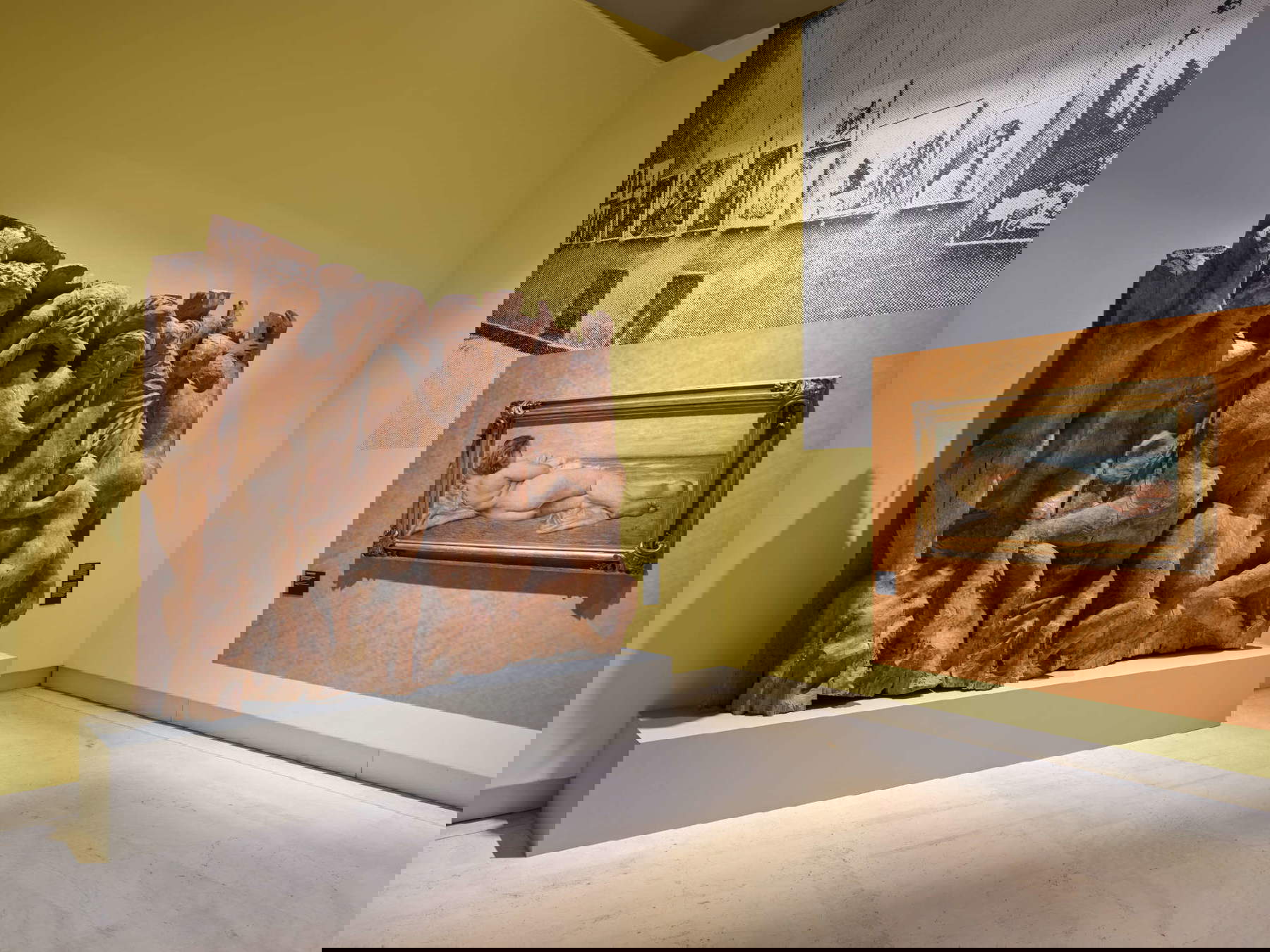 Montage de l'exposition I giovani e i maestri. Photo : Agostino Osio / Alto Piano