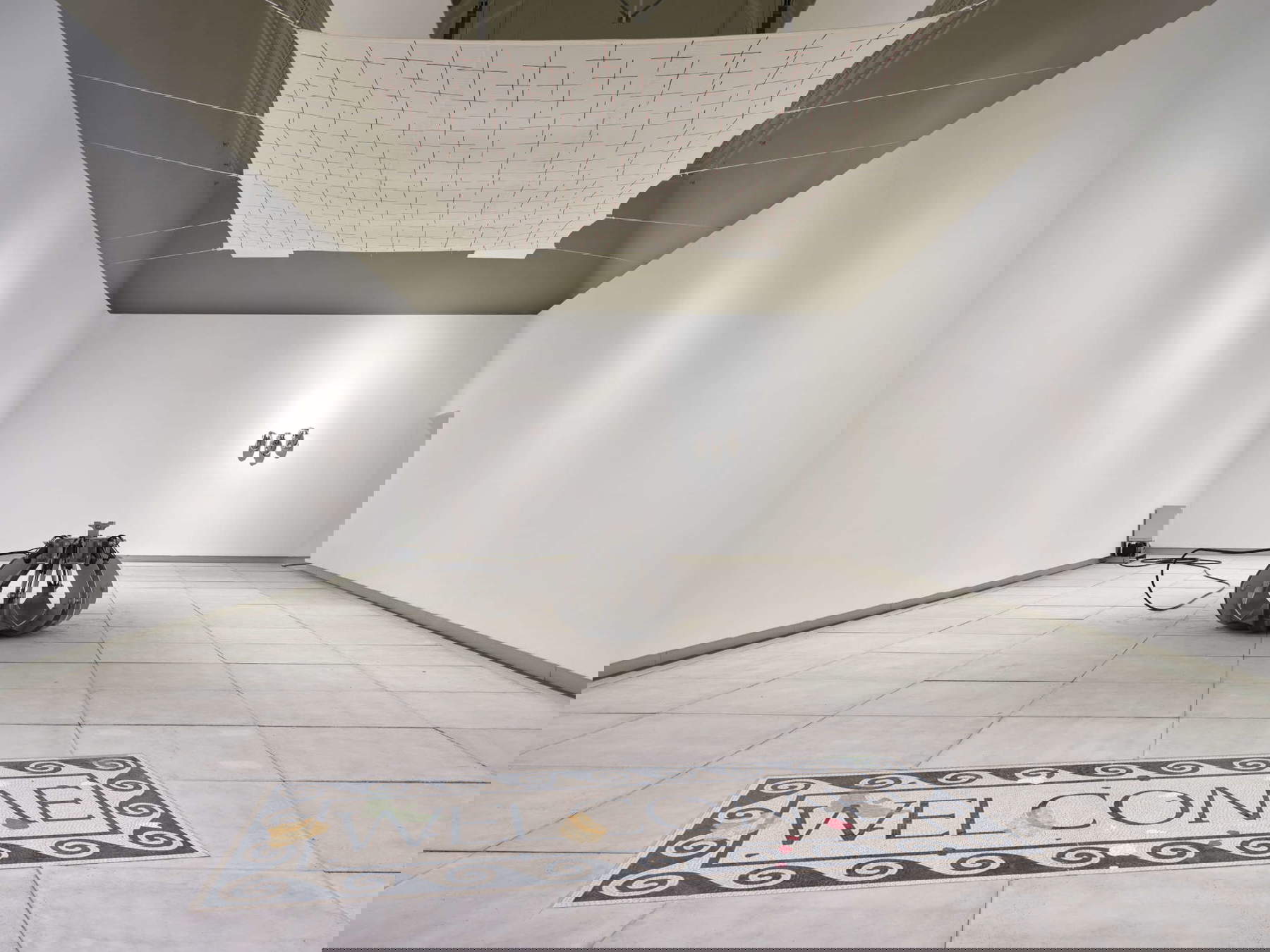 Puesta en escena de la Quadriennale di Roma 2025 - Fantastica. Foto: Agostino Osio / Alto Piano