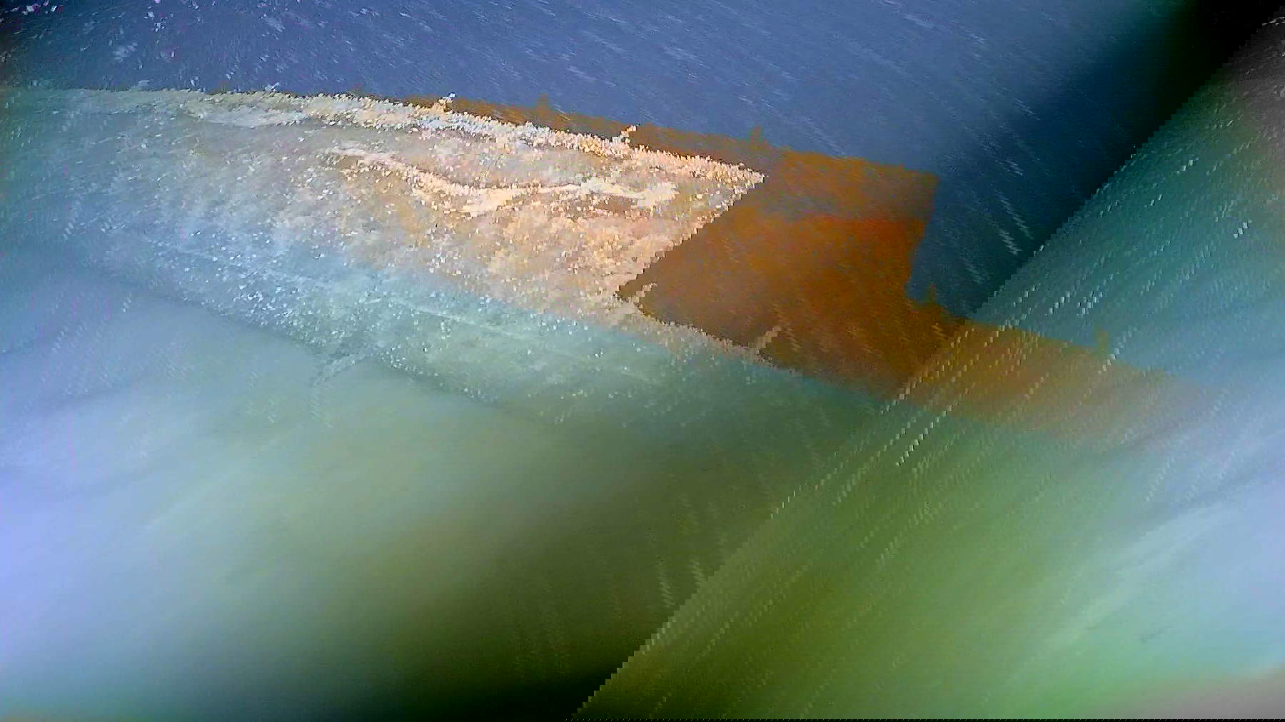 Bug des ersten zerstörten und gesunkenen Bodensee-Kreuzfahrtdampfers SD Baden (ehemals Kaiser Wilhelm) auf dem Seegrund. Foto: WSP &Uuml;berlingen