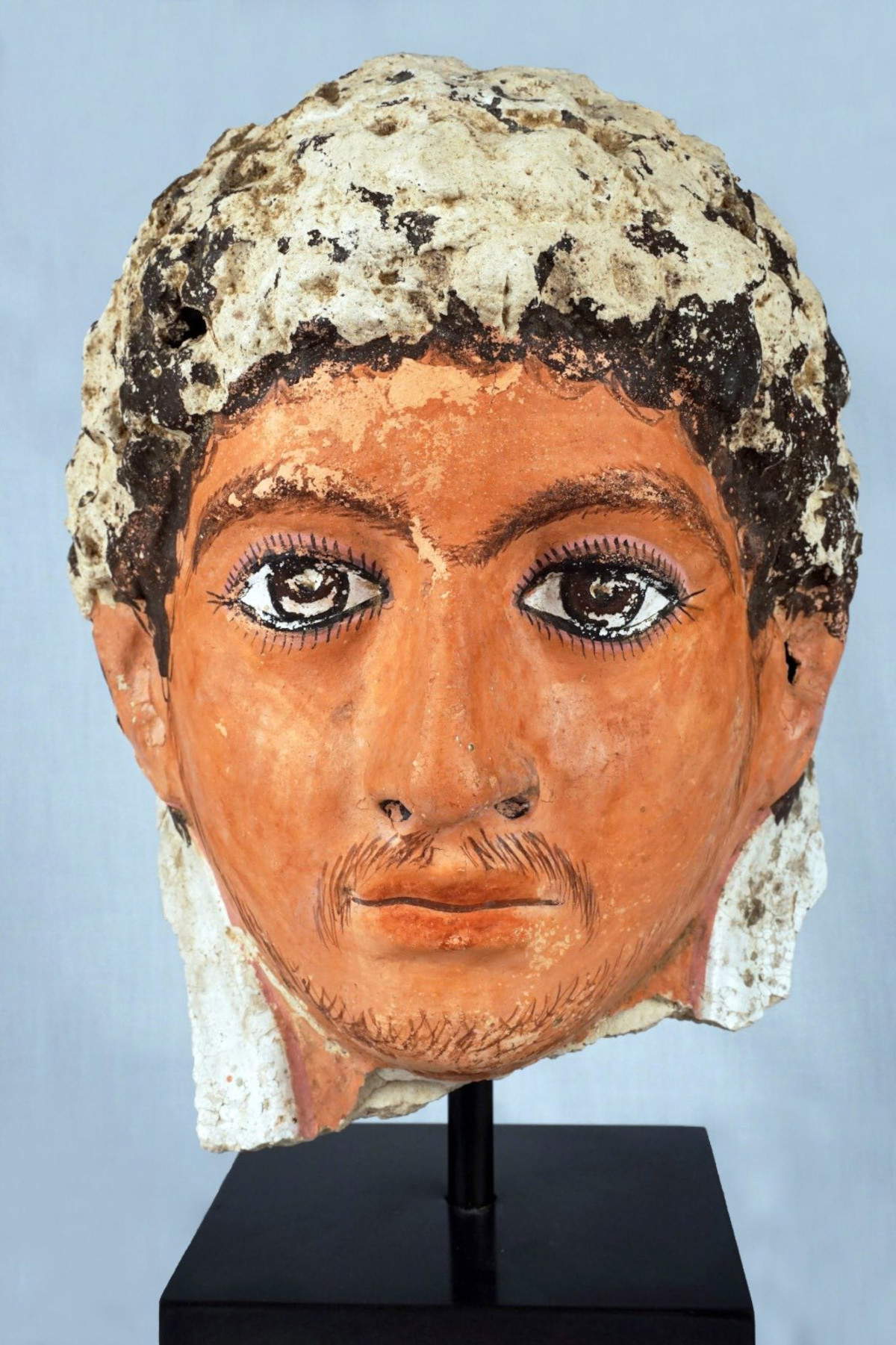 L&rsquo;Egitto recupera 36 reperti archeologici dagli Stati Uniti. Foto: &copy; Facebook/Ministero del Turismo e delle Antichit&agrave;