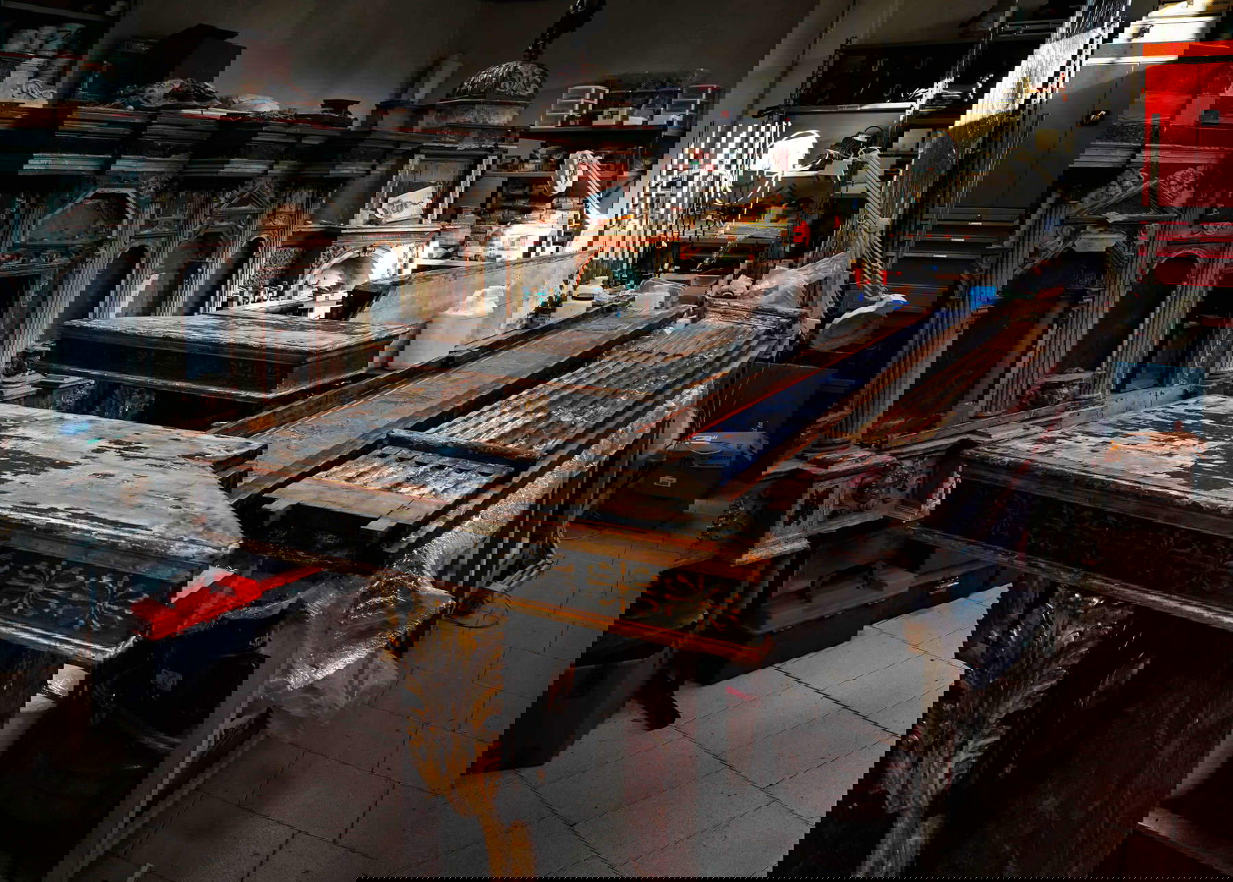 Elemente des demontierten Rahmens in der Werkstatt von Luca Quartana Restauri, Mailand. Foto: Monza Informa