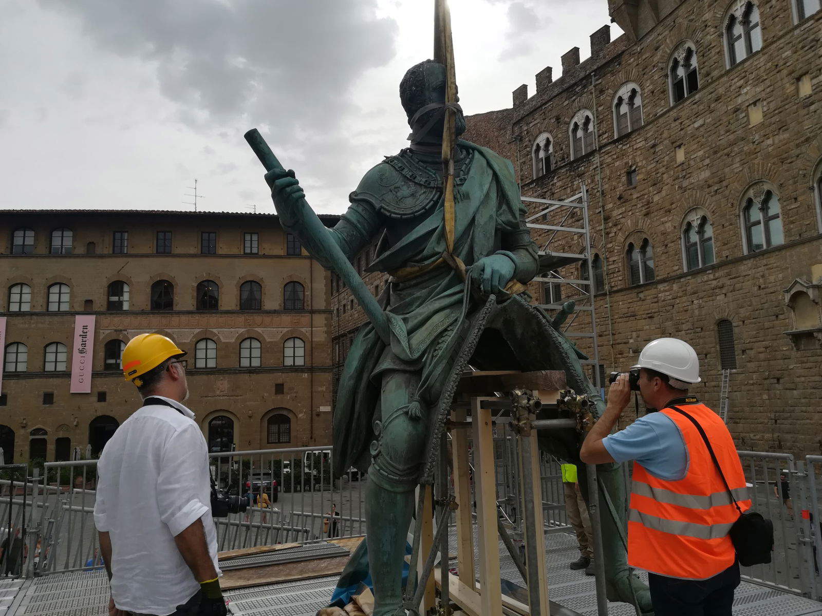 Die Restaurierung des Reiterstandbildes von Cosimo I. de' Medici von Giambologna. Foto: © Art Bonus