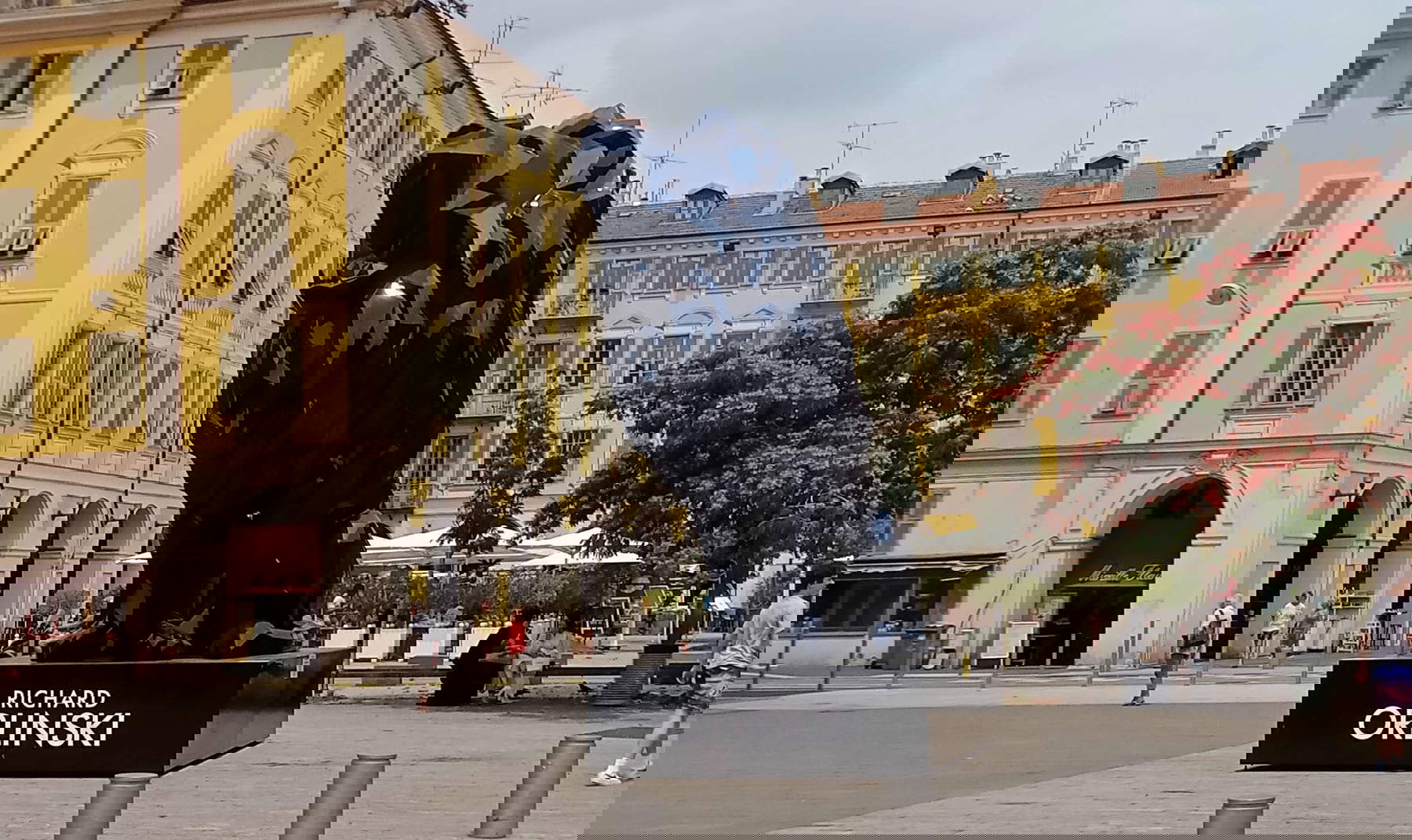 Il leone di Orlinski in place Garibaldi a Nizza