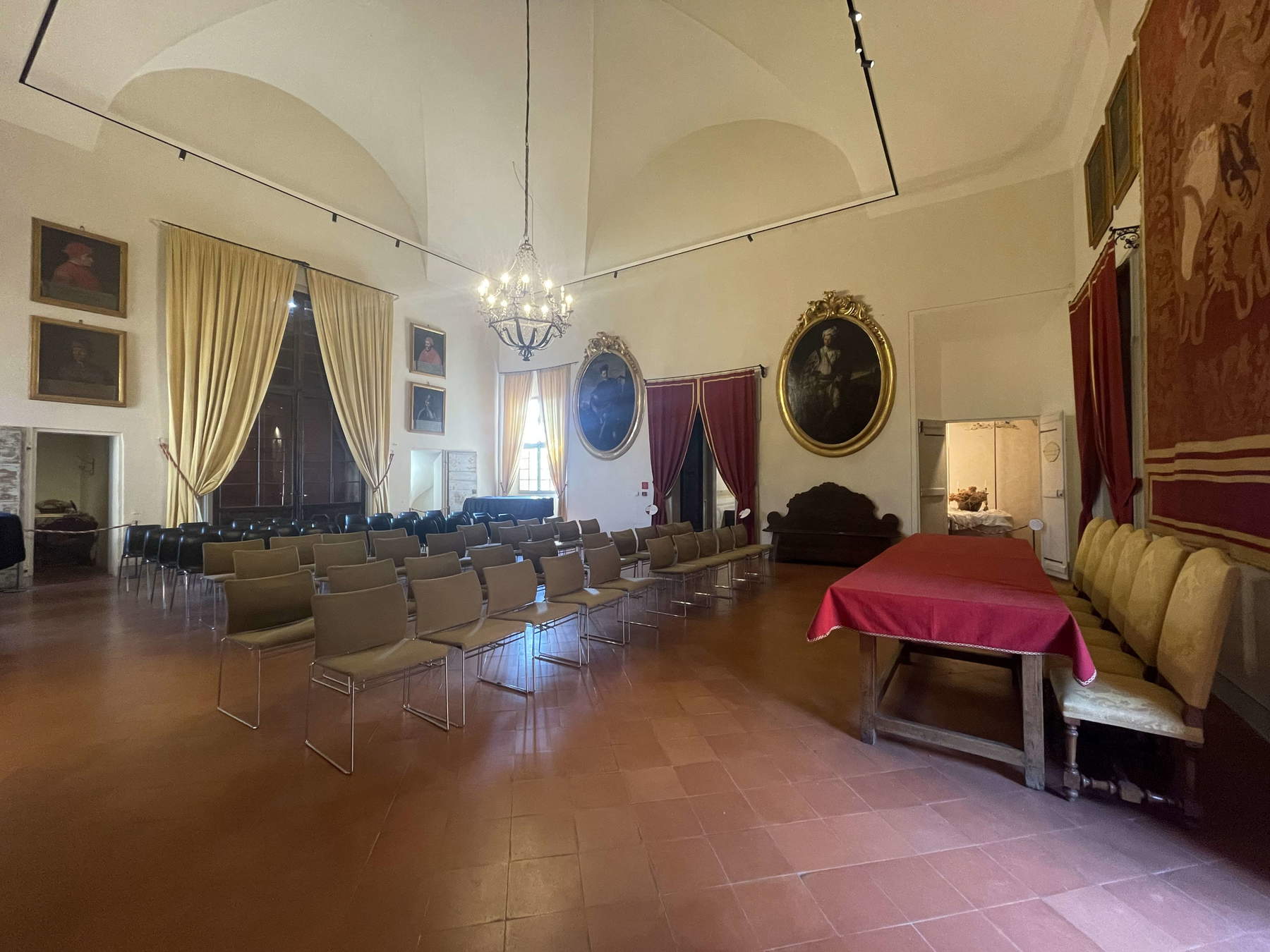 La restauración de la Rocca di Dozza: la Sala delle Armi y la Sala Grande redescubiertas