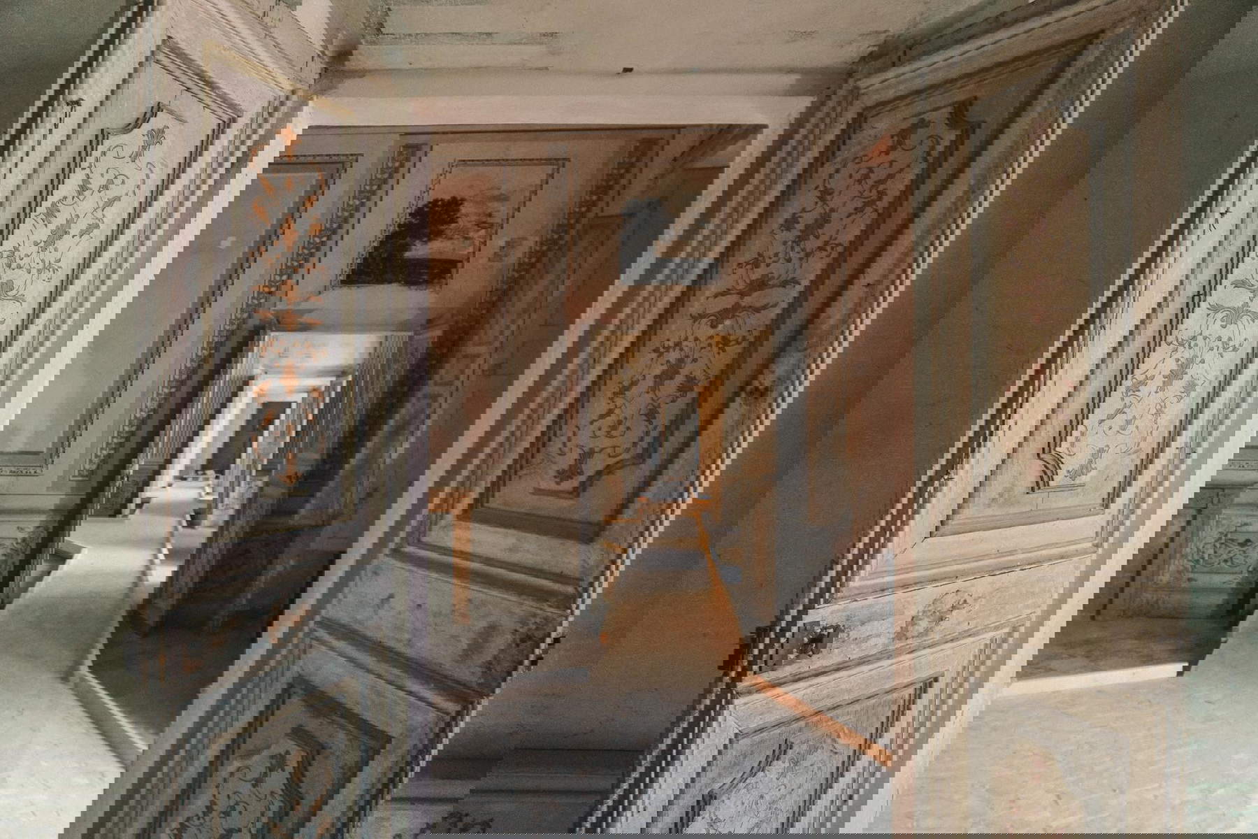 Résidence d'artiste de dix étudiants de l'Académie des beaux-arts de Brera à Rocca Sanvitale dans la Sala Baganza 