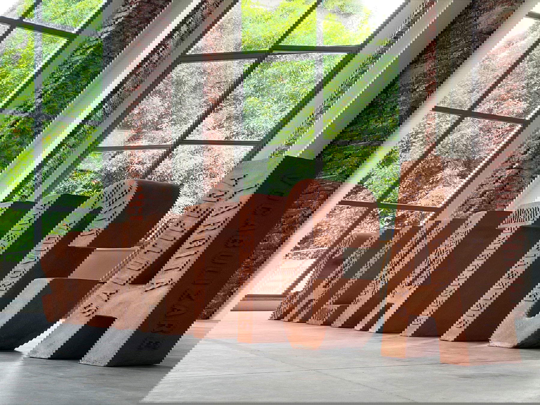 Sabrina D'Alessandro, Salvatica, vista de la instalación (Milán, Casa degli Artisti)