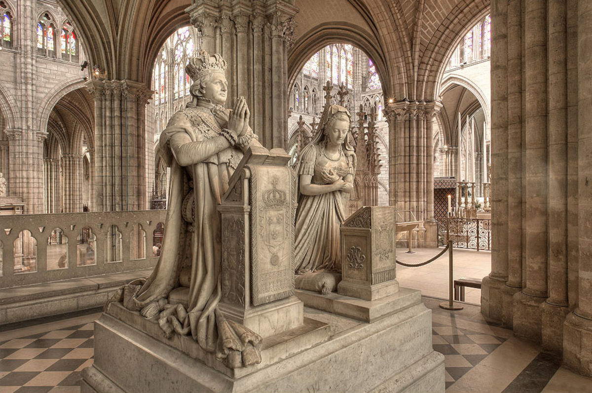 Edme Gaulle et Pierre Petitot, Les monuments de Louis XVI et de Marie-Antoinette (1830 ; marbre ; Saint-Denis, Basilique Saint-Denis). Photo : Wikimedia Commons - Eric Pouhier