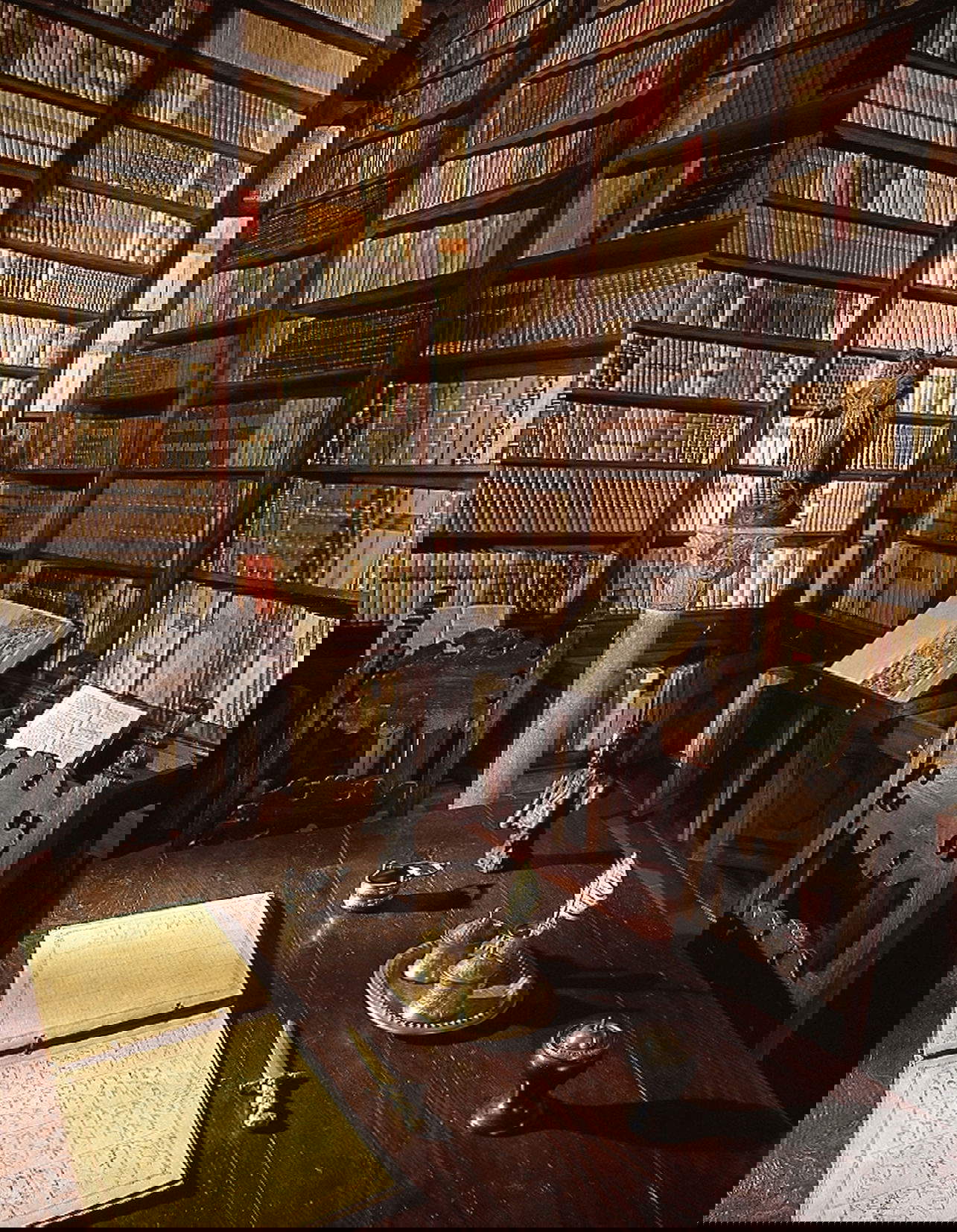 La Sala Bresciana de la Casa Museo di Ugo Da Como à Lonato del Garda. Une des salles de la Maison Musée de Lonato del Garda accueillant l'exposition Arnaldo da Brescia dans l'œuvre d'Odoardo Tabacchi et d'Antonio Tagliaferri.