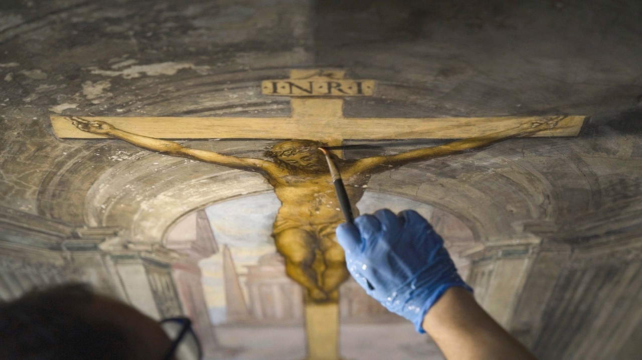 Restauratore al lavori