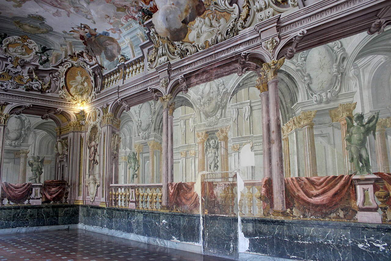 Reality: Palace of Portici, Hall of the Guards Reality: Palace of Portici, Hall of the Guards