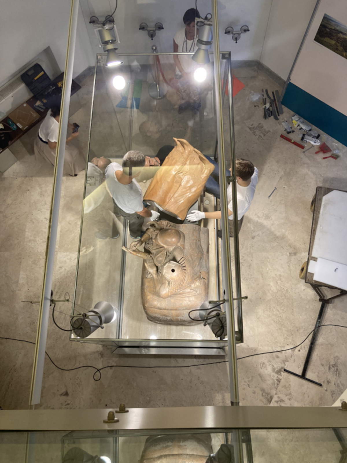 Positioning of the lid