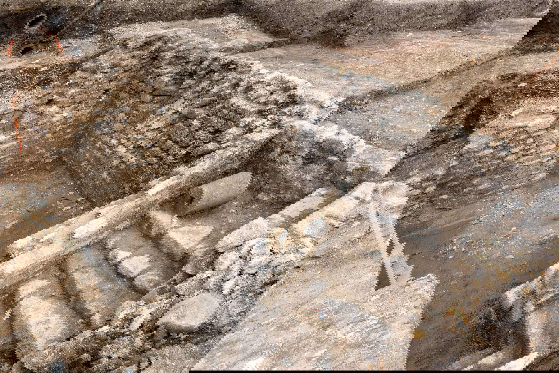 Cantina a 2,20 m di profondit&agrave; &copy; Hamid AZMOUN, Inrap