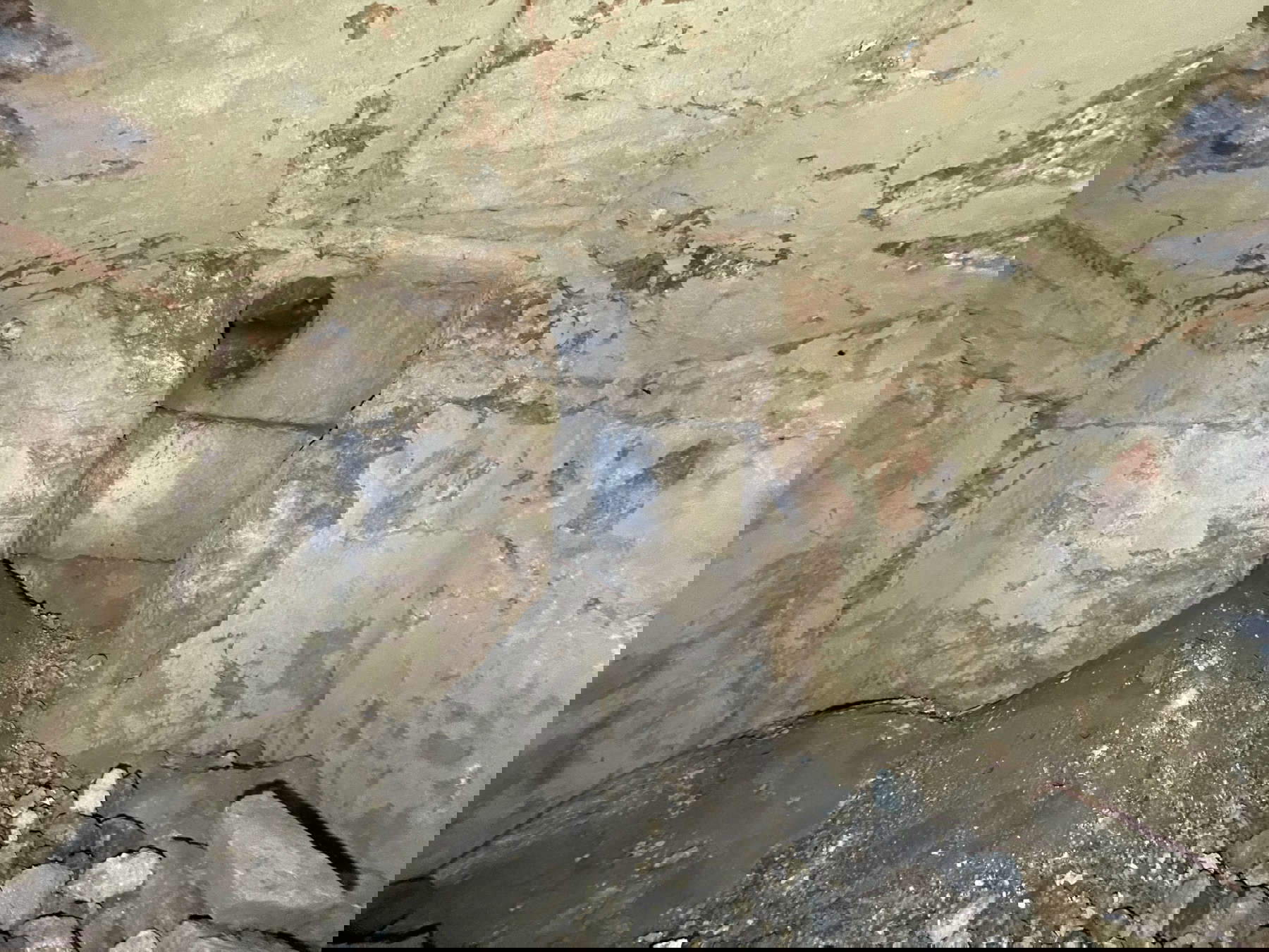 Tomb at the time of discovery - entrance Tomb at the time of discovery - entrance