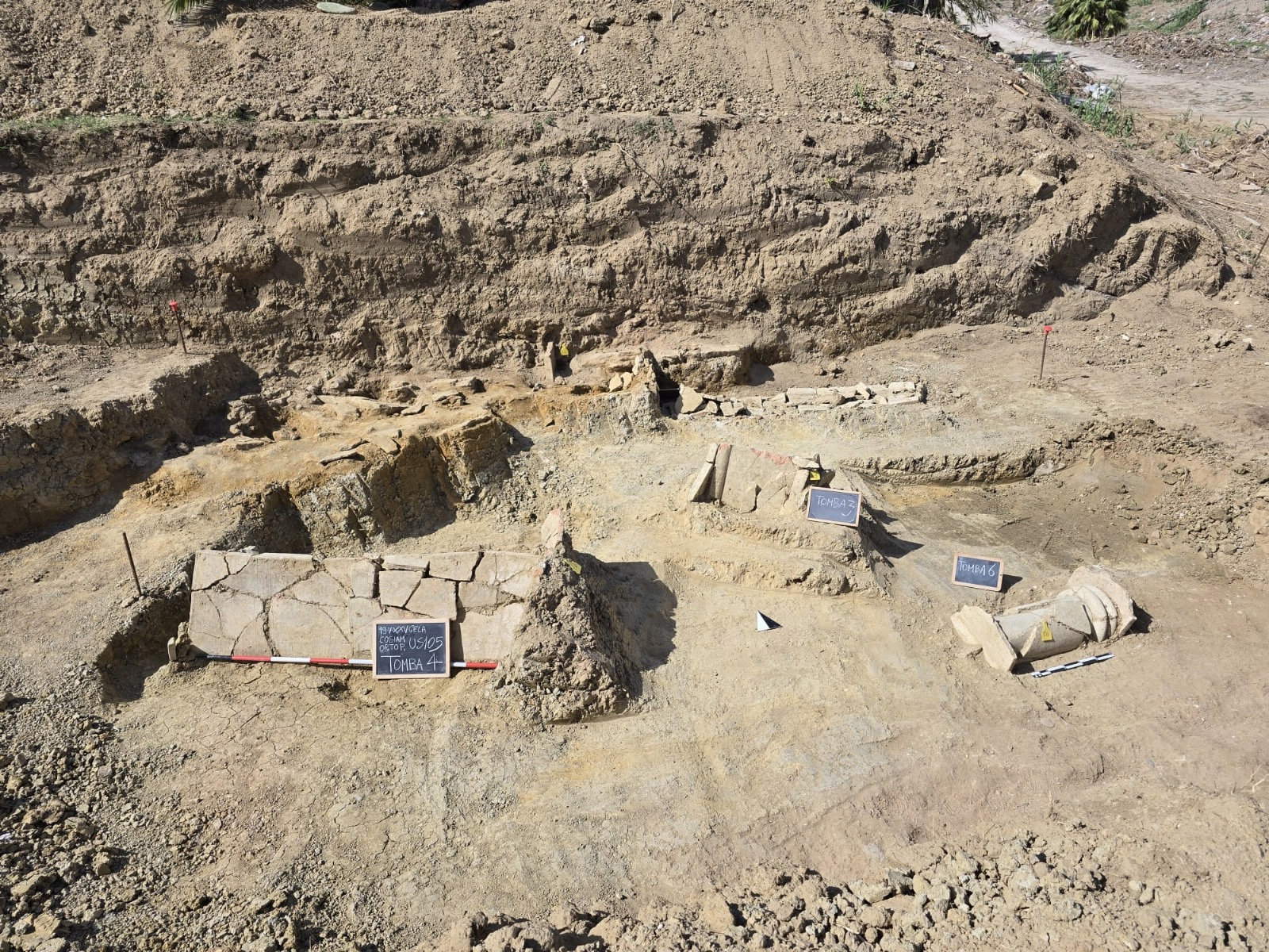 Images of the burials that emerged during the work in Gela