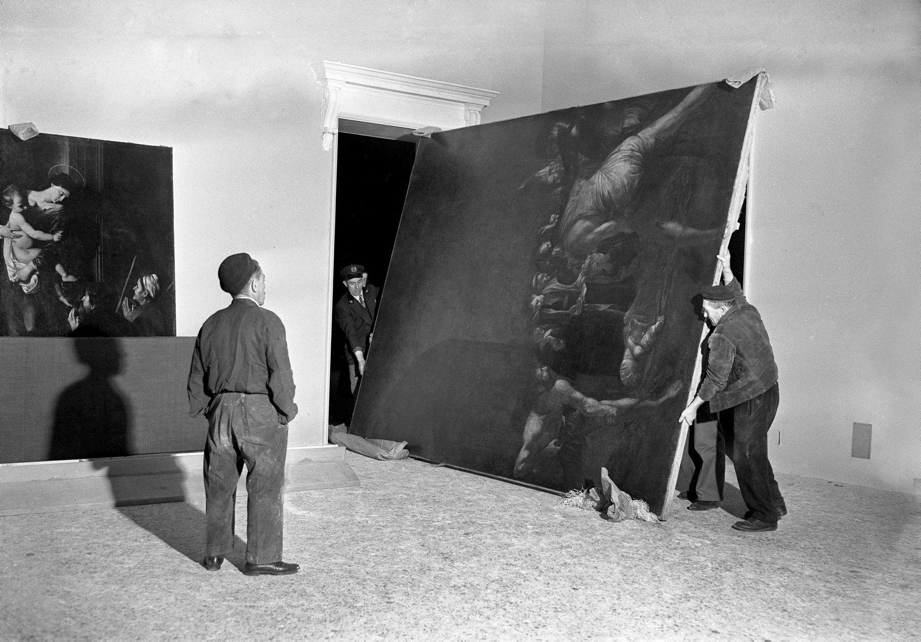 Seppellimento di santa Lucia e Madonna dei pellegrini di Caravaggio a Palazzo Reale per la Mostra del Caravaggio e dei caravaggeschi (Archivi Farabola)