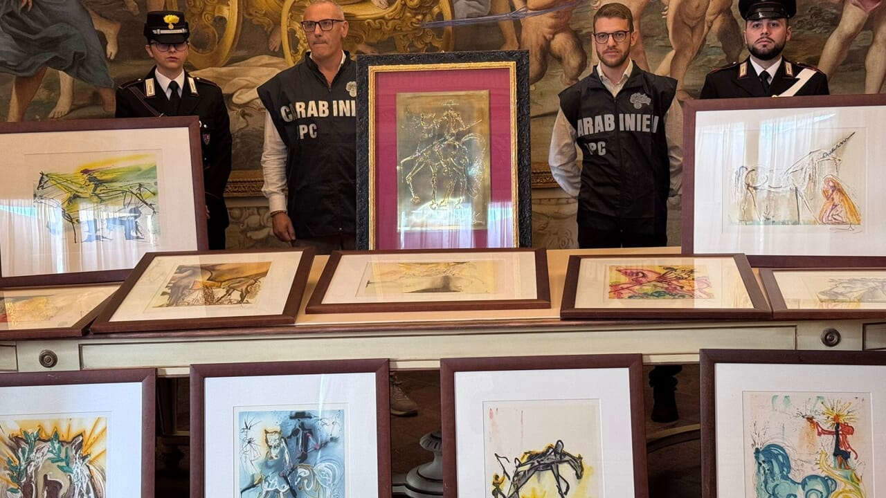 Parma, Carabinieri seize 21 works exhibited at Dalí exhibition: suspicion of forgery