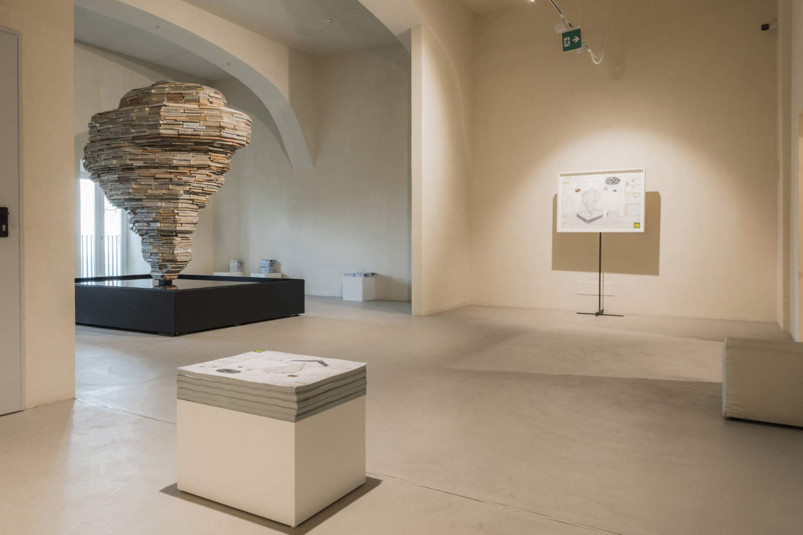 Shape. Cercando la forma, il lavoro site-specific e context-specific di Eugenio Tibaldi