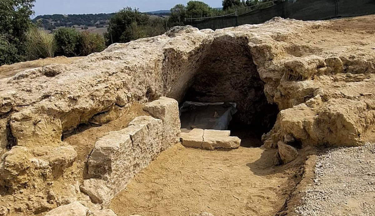 Tarquinia, importante découverte archéologique : découverte d'une tombe à chambre étrusque intacte