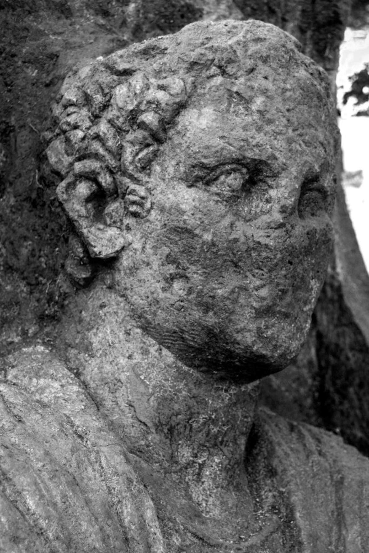 Dettaglio delle statue